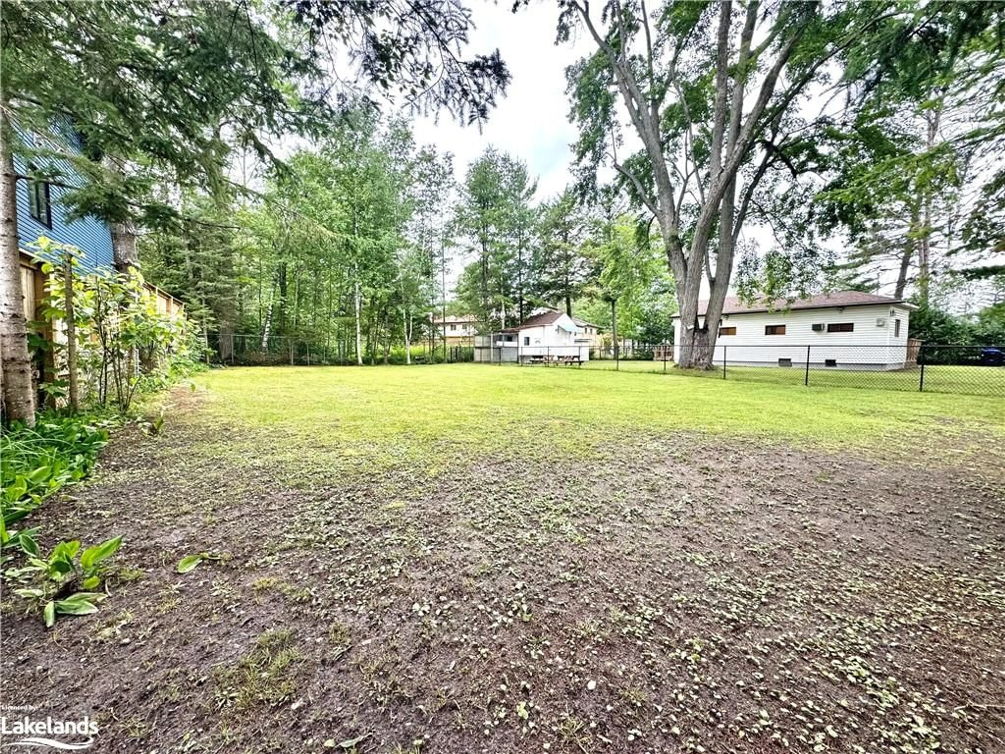 Fenced yard for PART 2 & 3 Nancy St, Wasaga Beach Ontario L9Z 2K5