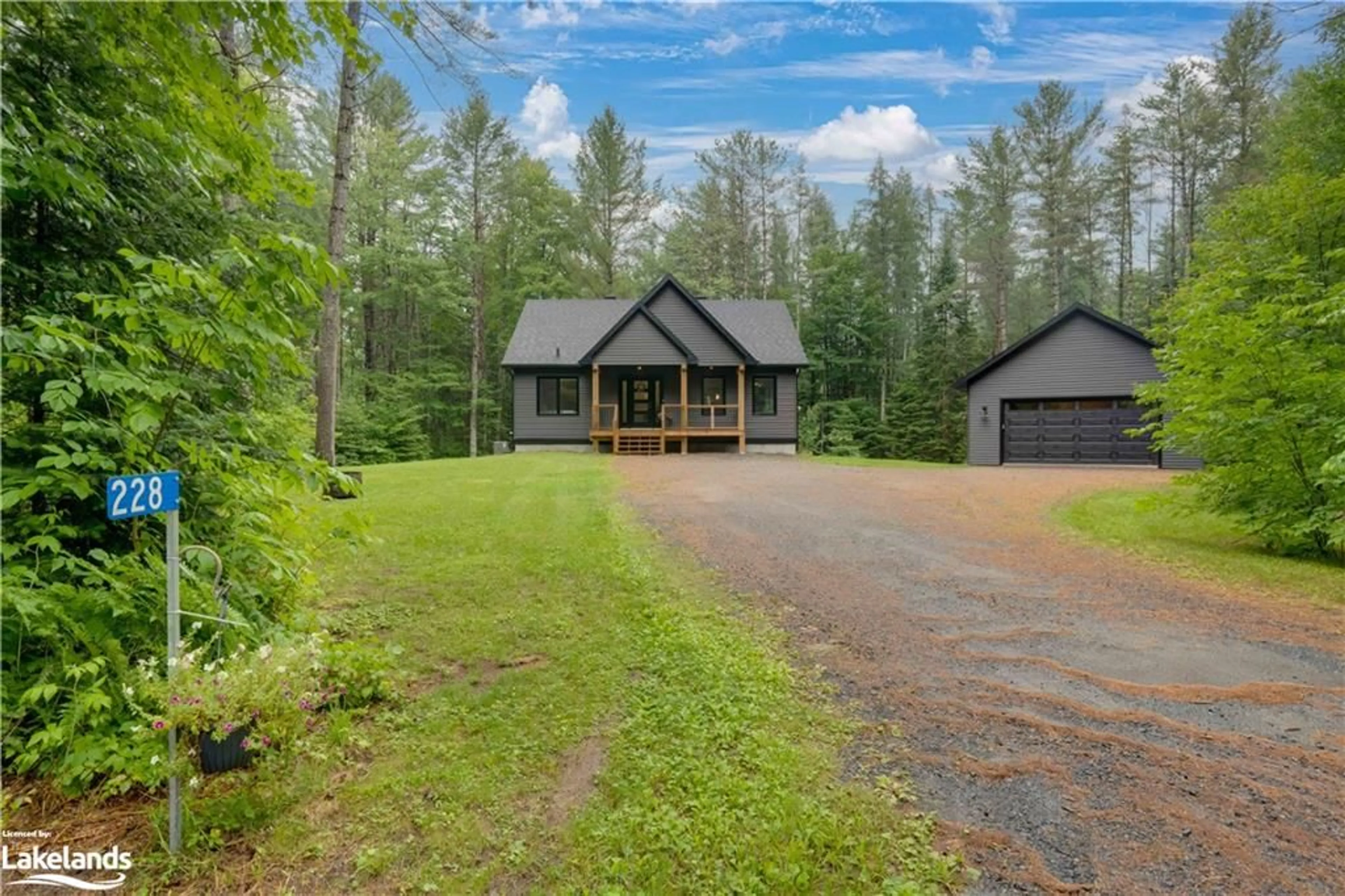 Cottage for 228 Tower Road, Huntsville Ontario P1H 2J2