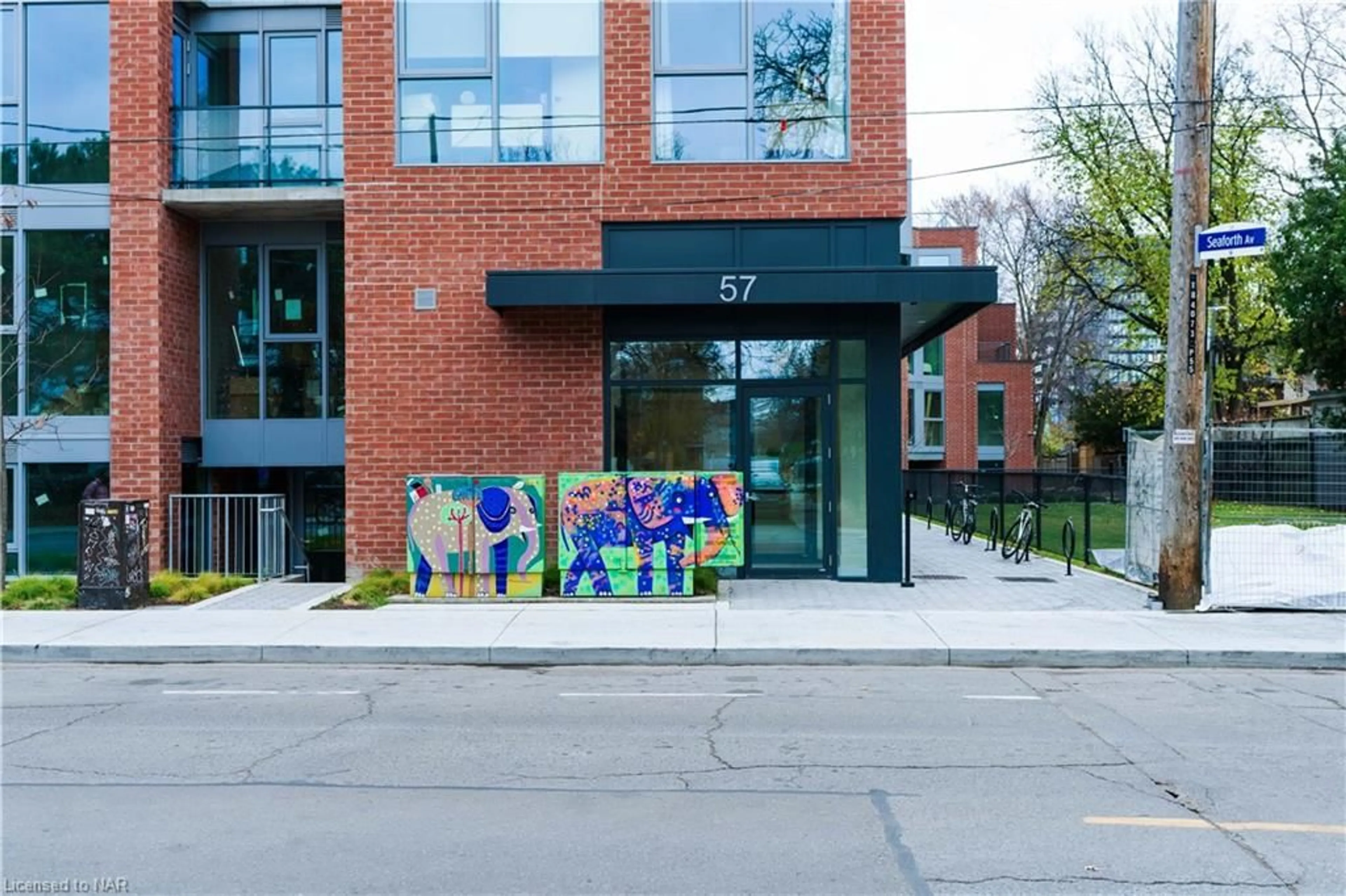 A pic from exterior of the house or condo for 57 Brock Ave #605, Toronto Ontario M3H 3N2