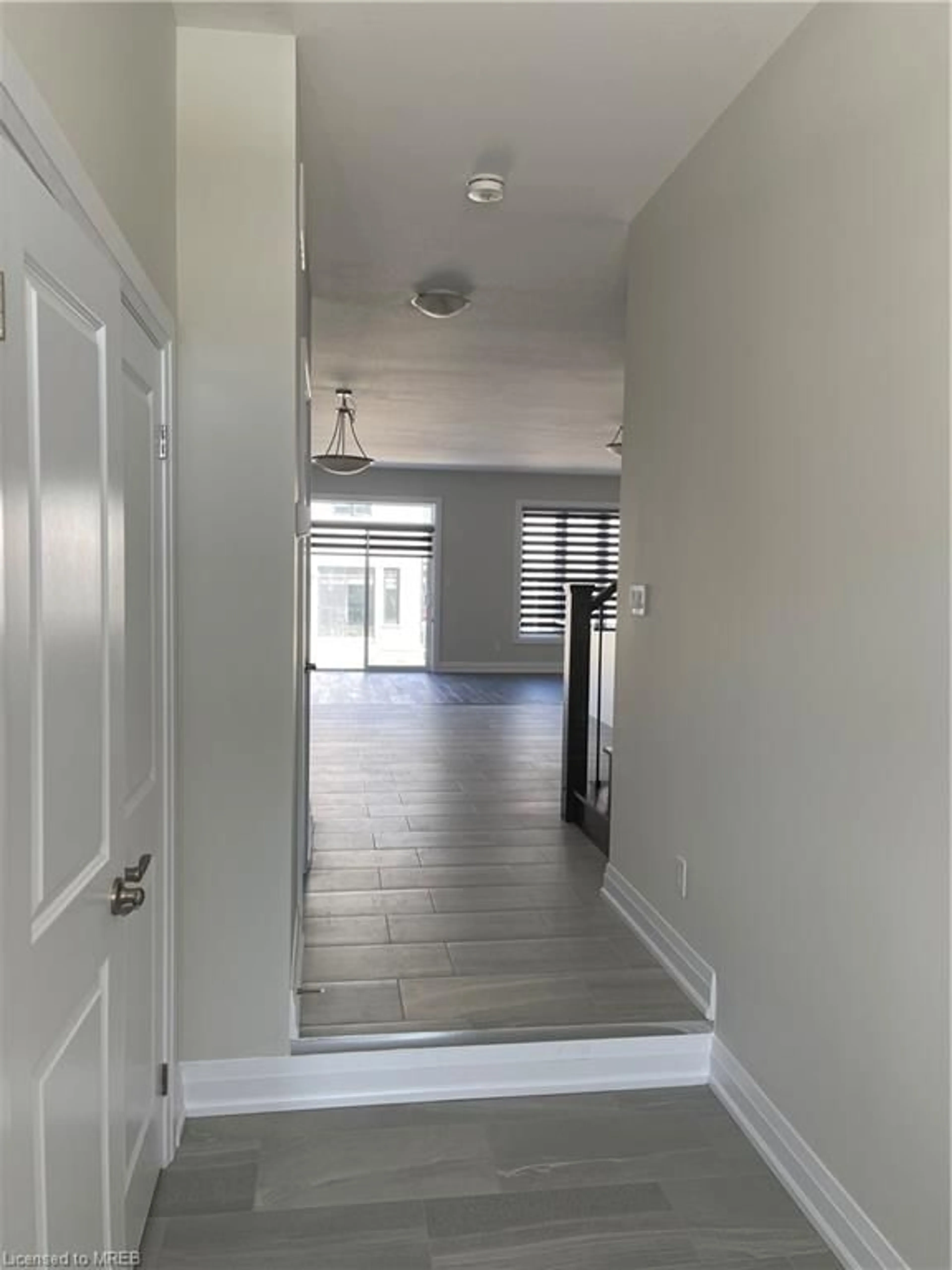 Indoor entryway for 153 Ian Ormston Dr, Kitchener Ontario N2P 0K3