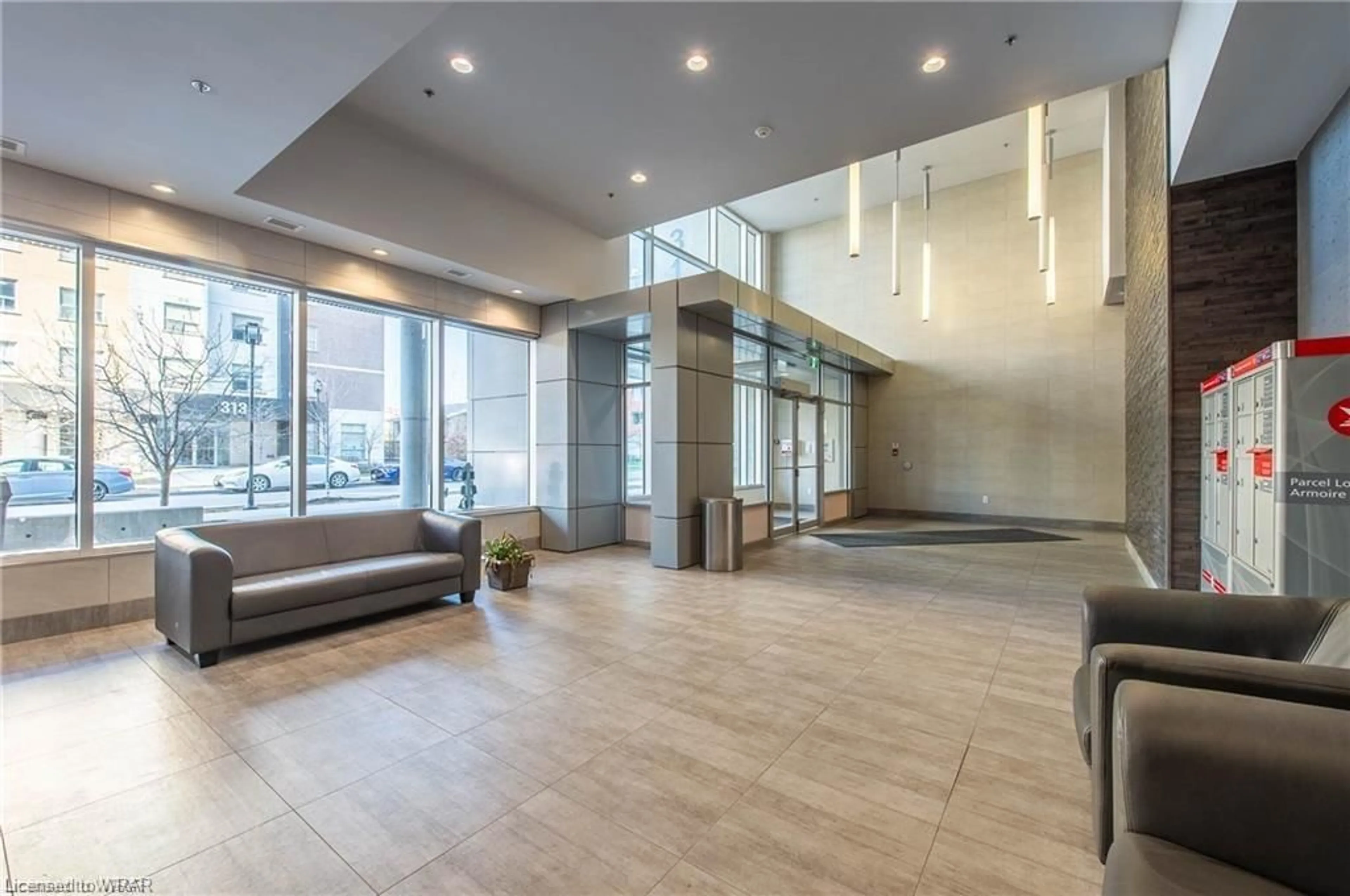 Indoor lobby for 318 Spruce St #1804, Waterloo Ontario N2L 3M6