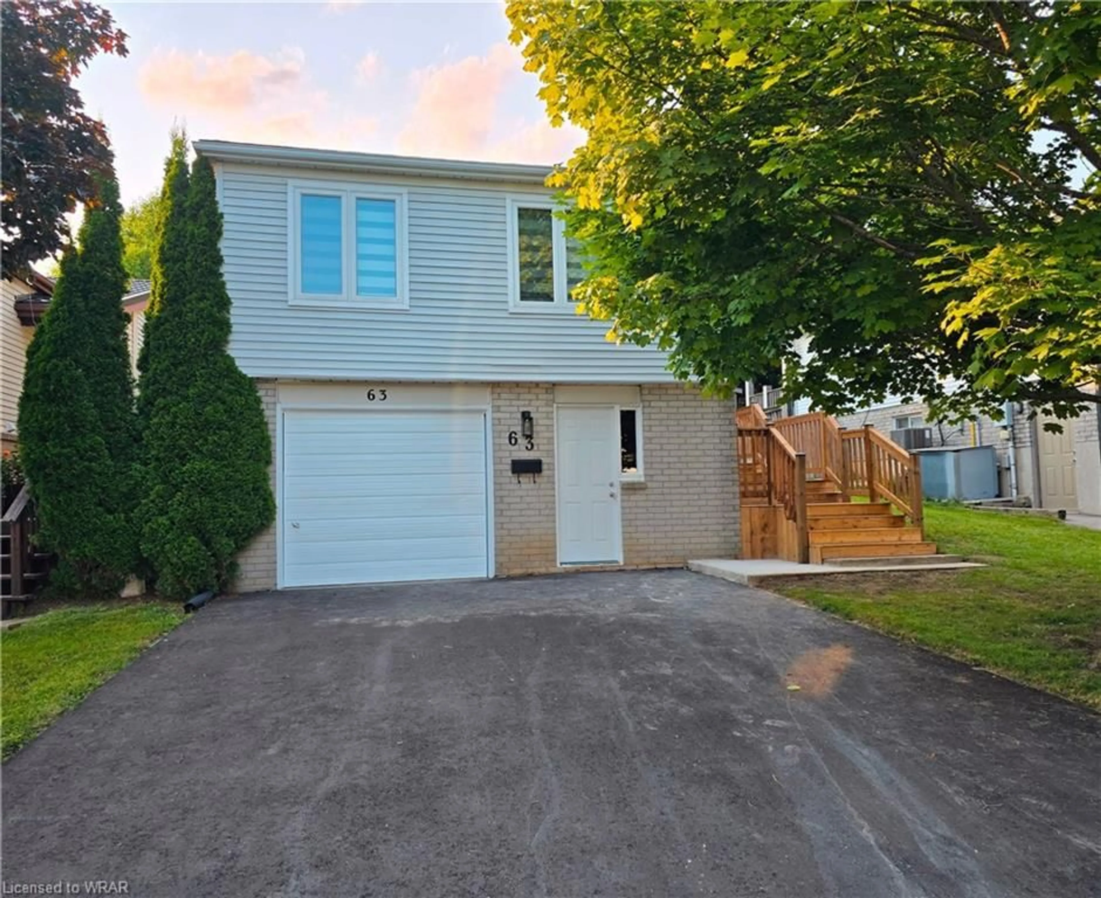 Frontside or backside of a home for 63 Bradbury Cres, Cambridge Ontario N1R 7A3