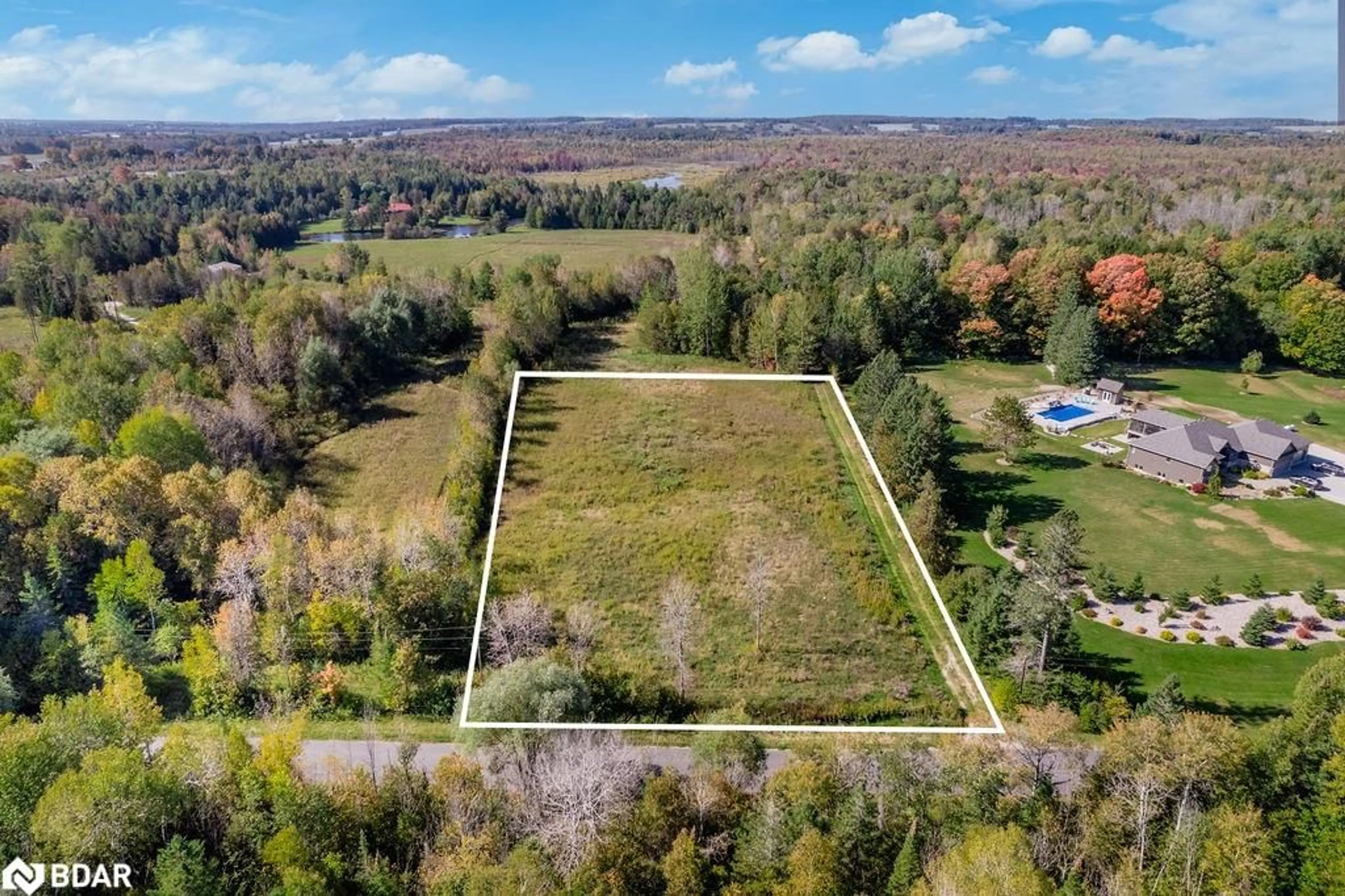 Fenced yard for N/A Line 2 North, Oro-Medonte Ontario L0L 2L0