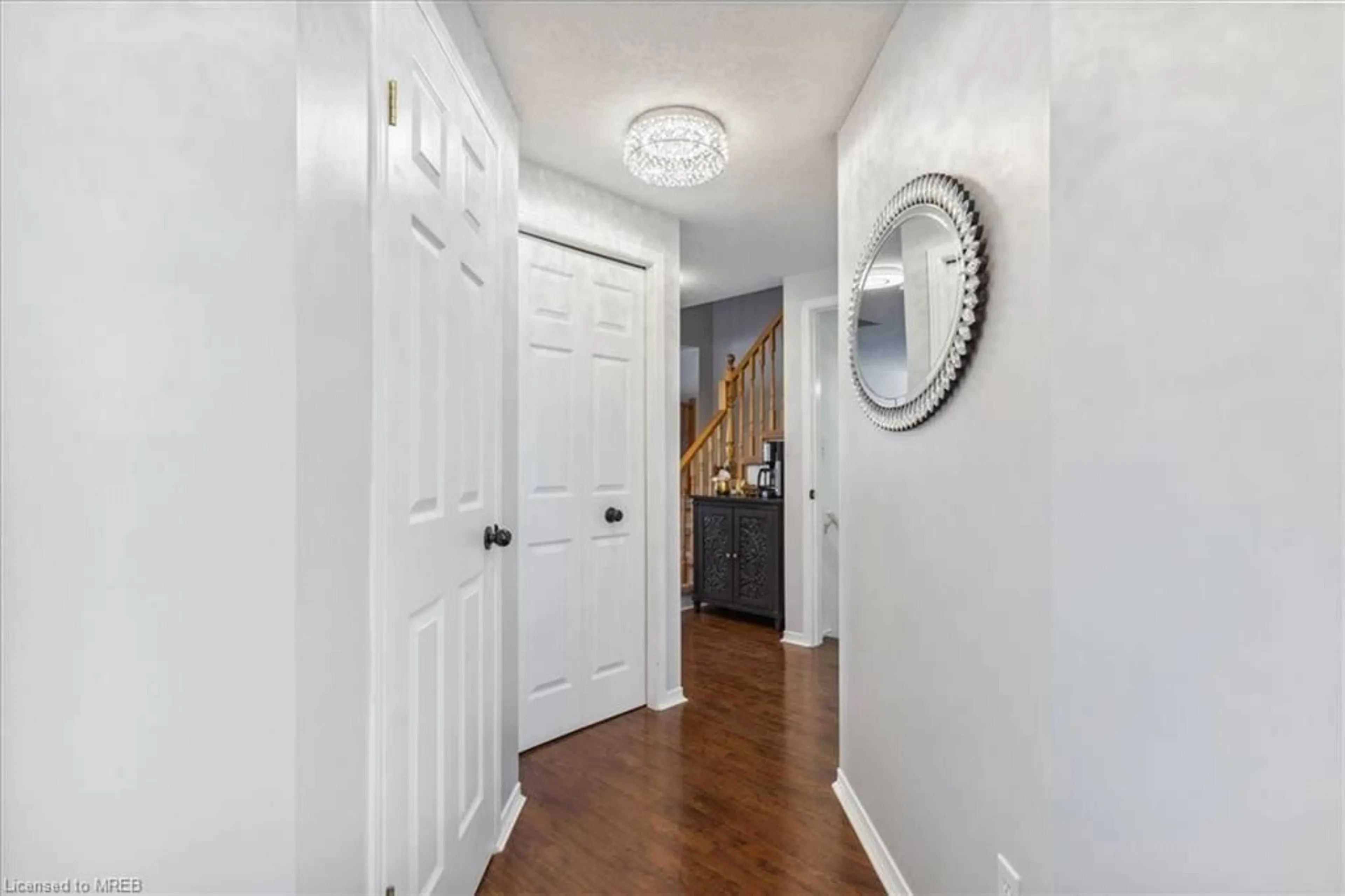 Indoor entryway for 506 Activa Ave, Kitchener Ontario N2E 4C1