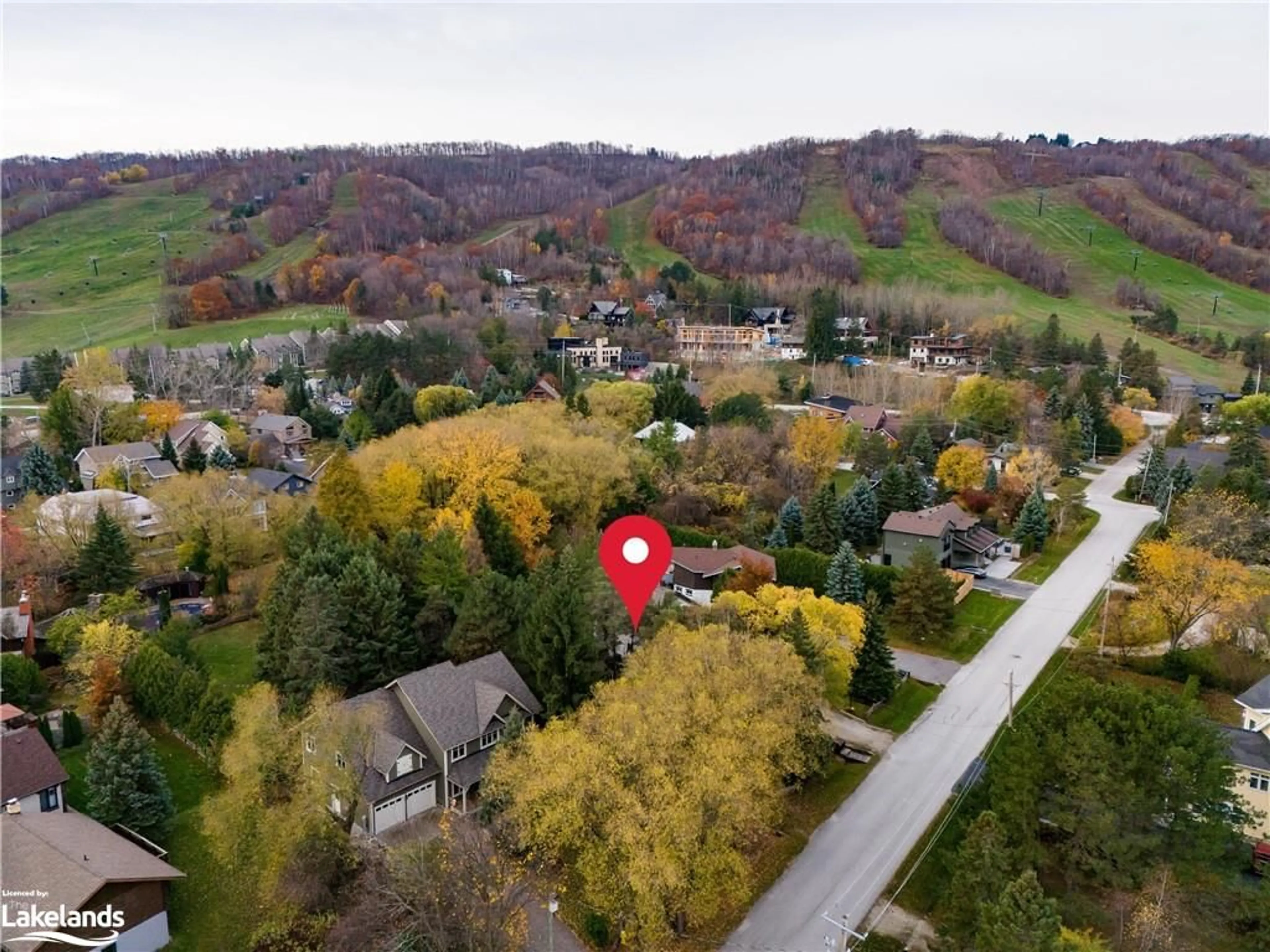 A pic from exterior of the house or condo, the street view for LOT 9 - 126 Settlers Way, The Blue Mountains Ontario L9Y 0M5