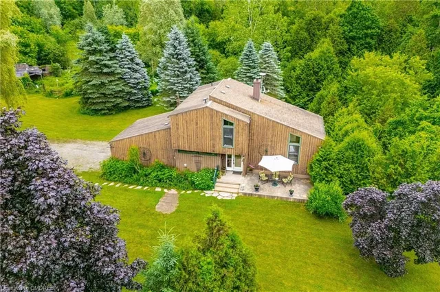 8633 30 Sideroad, Belwood 4