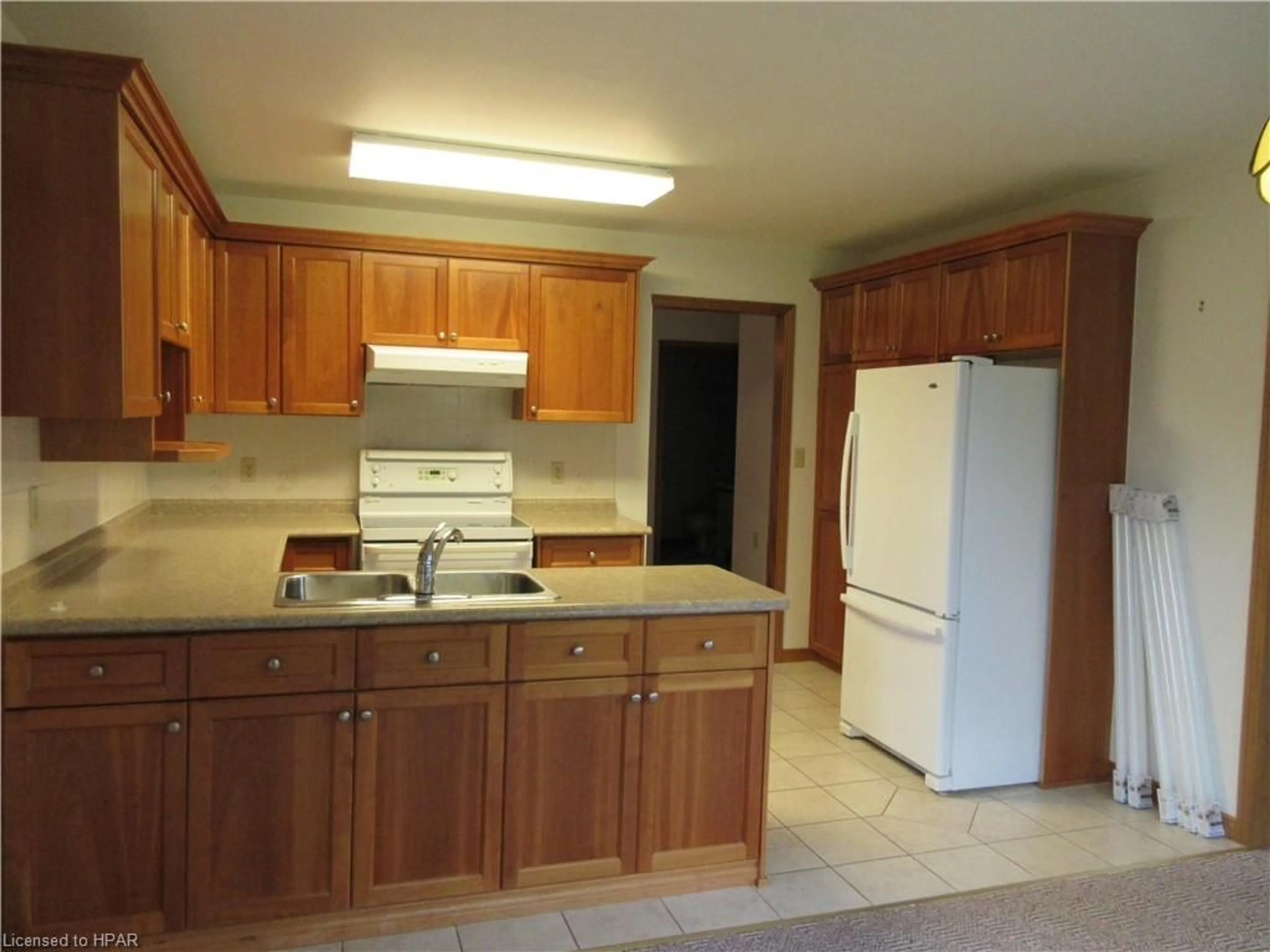 Kitchen for 16 Secretariat Crt, Brantford Ontario N3P 1P9