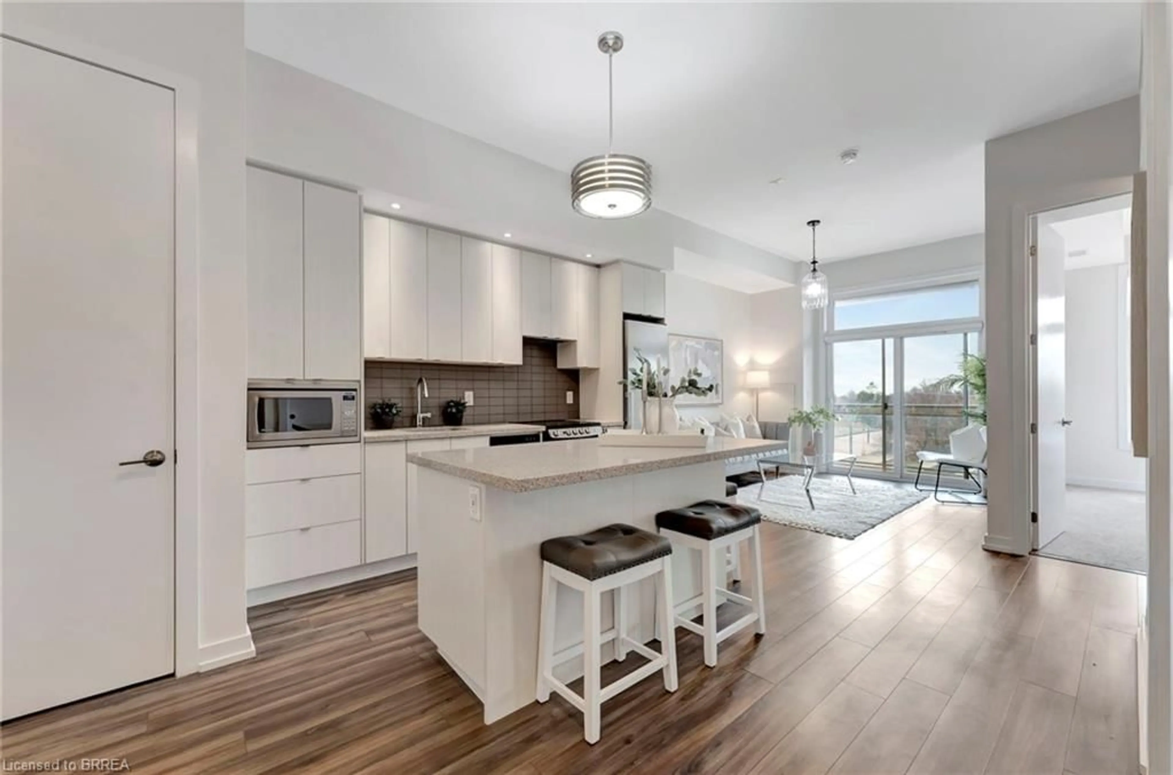 Contemporary kitchen for 457 Plains Rd #409, Burlington Ontario L7T 0B8