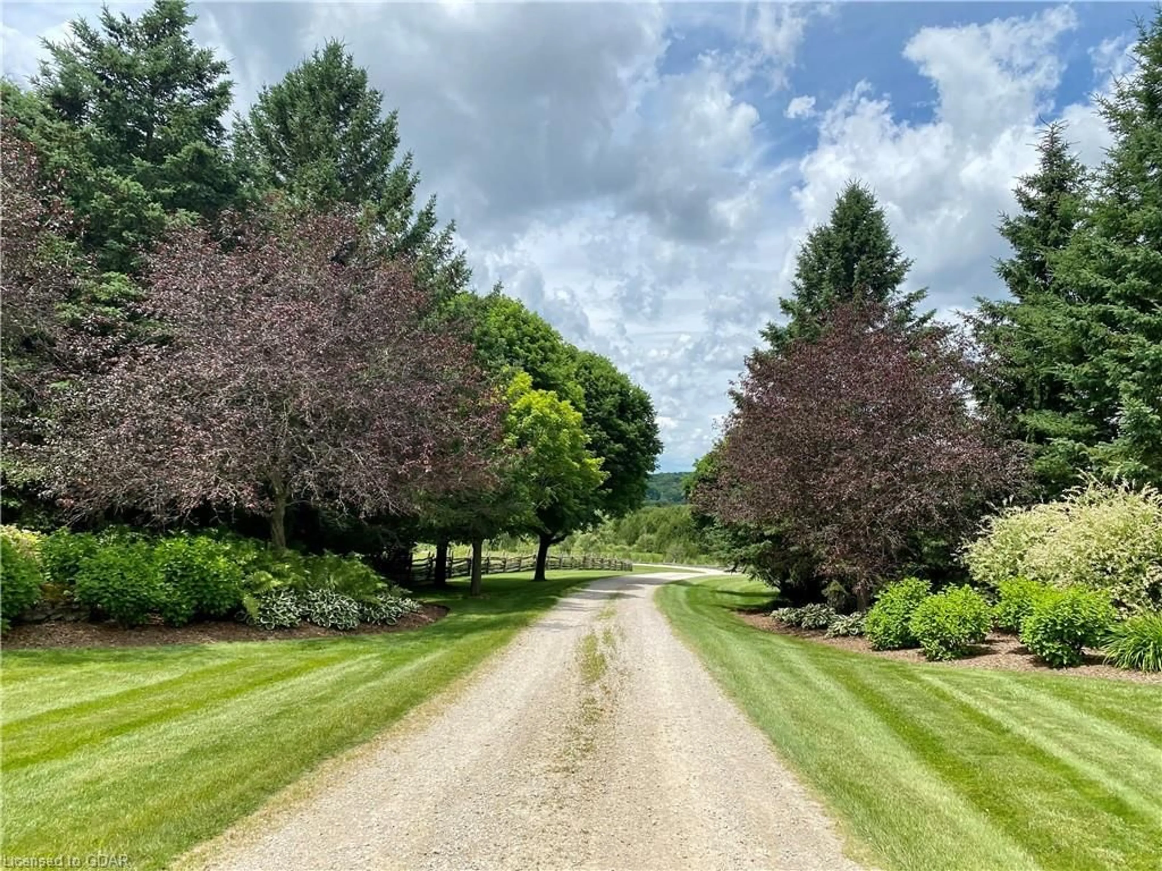 A pic from exterior of the house or condo, the street view for 101089 10 Sideroad, East Garafraxa Ontario L9W 7J9