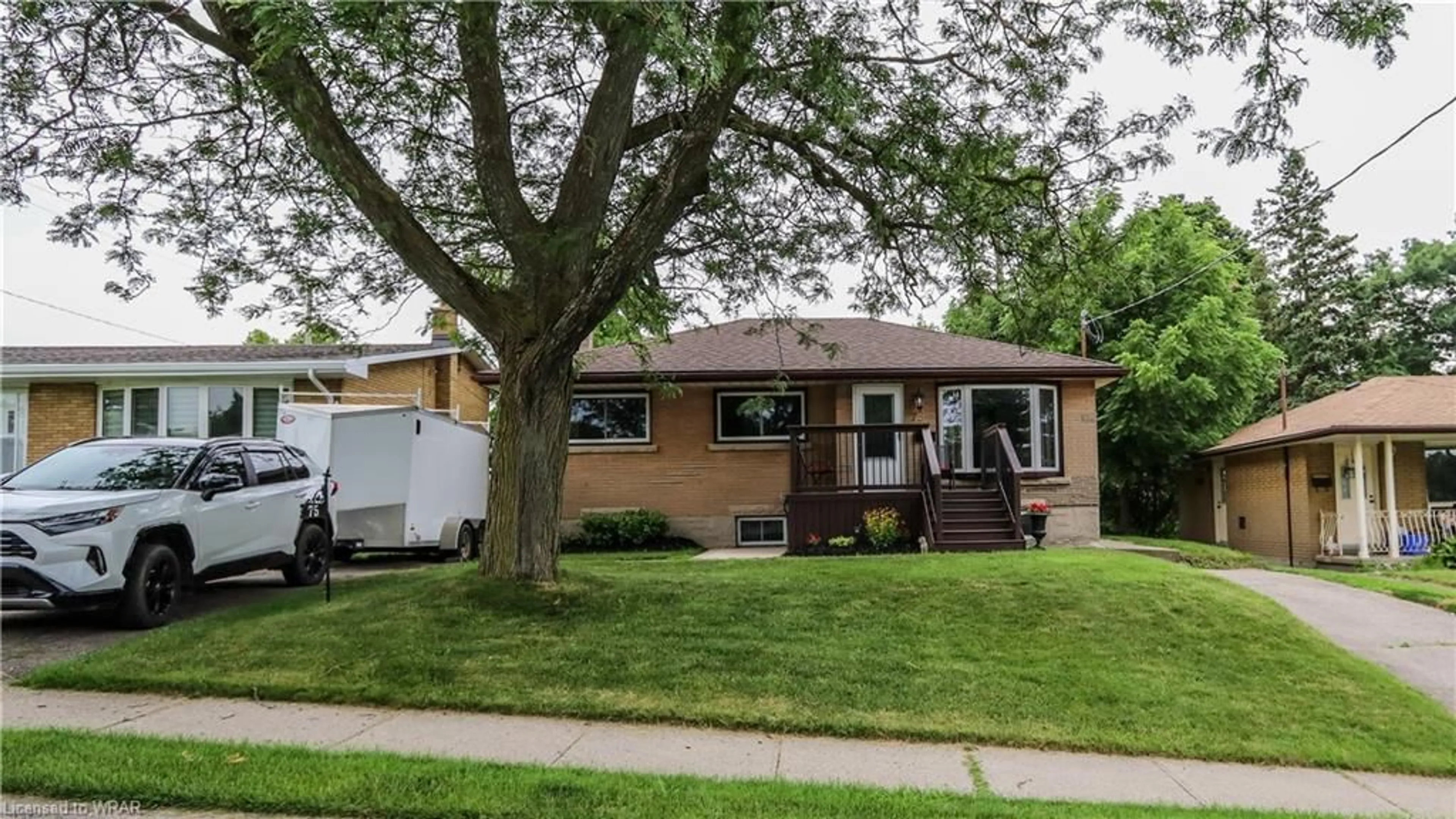 Frontside or backside of a home for 75 Stewart Ave, Cambridge Ontario N1R 2T8