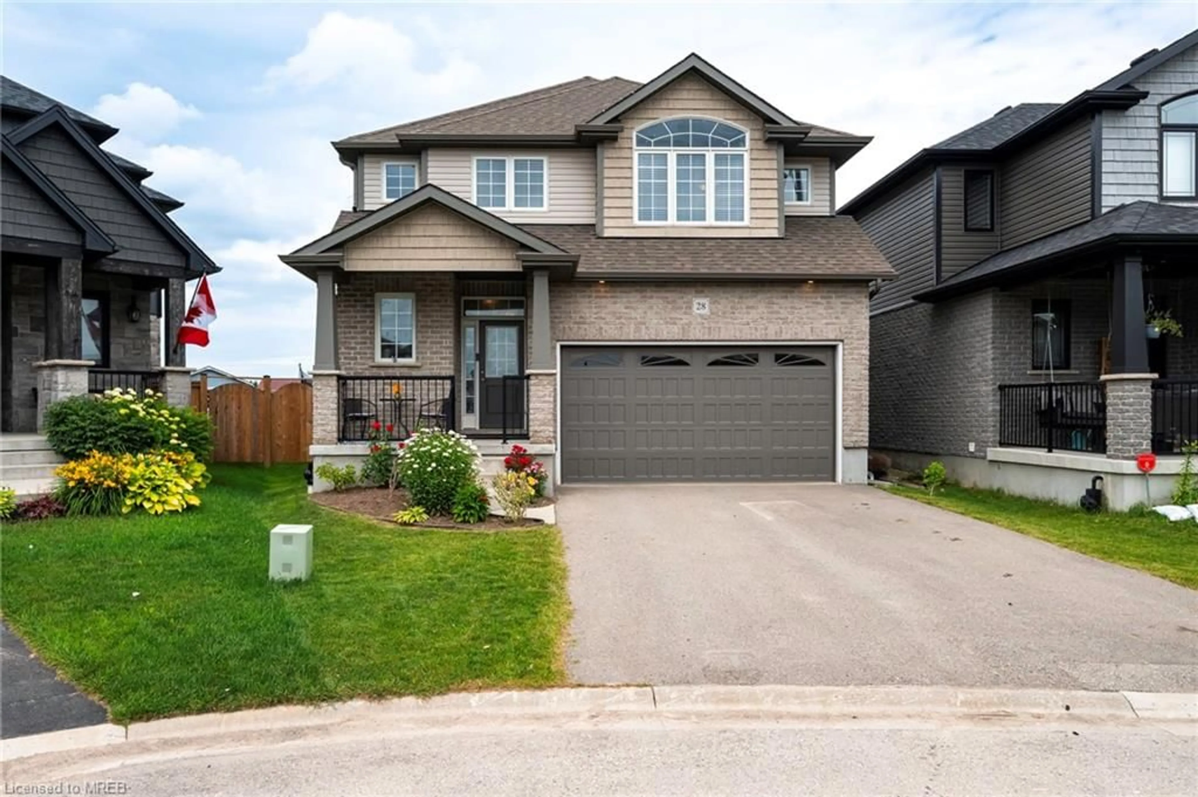 Frontside or backside of a home for 28 Sparrow Cres, Grand Valley Ontario L9W 7P2