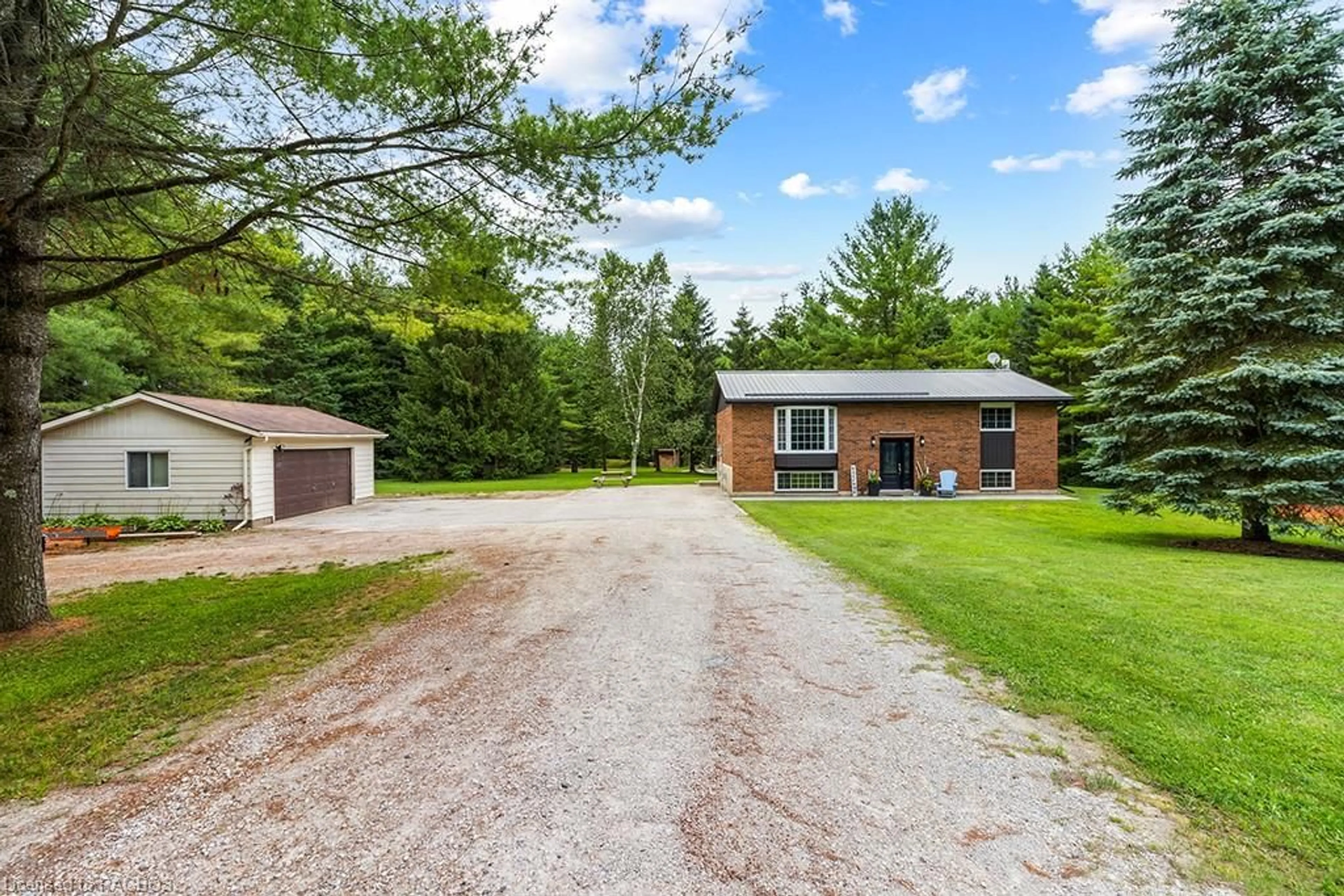 Cottage for 703021 Walker Side Road, Chatsworth Ontario N0H 1G0