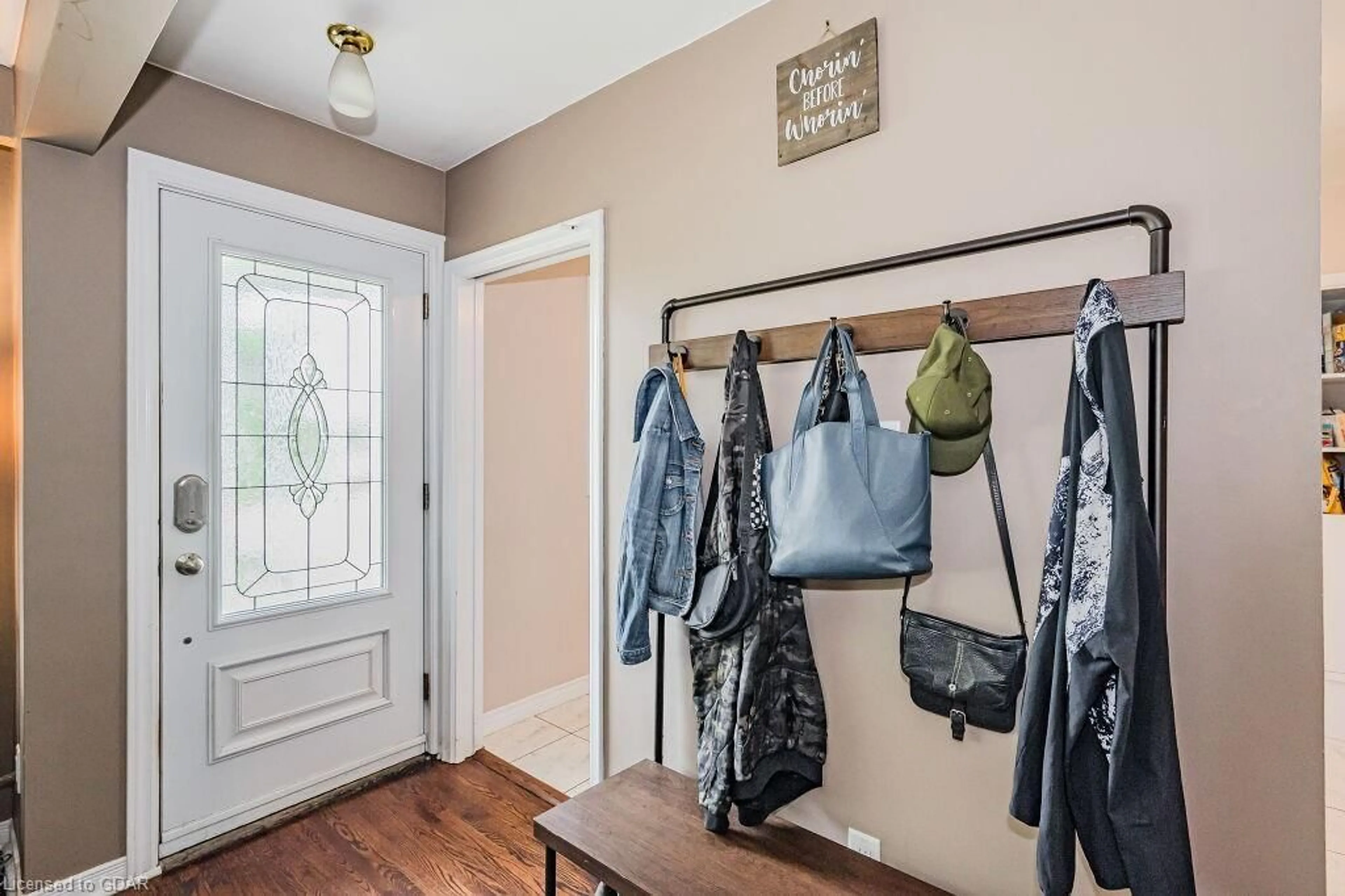 Indoor entryway for 312 Stevenson St, Guelph Ontario N1E 5B6