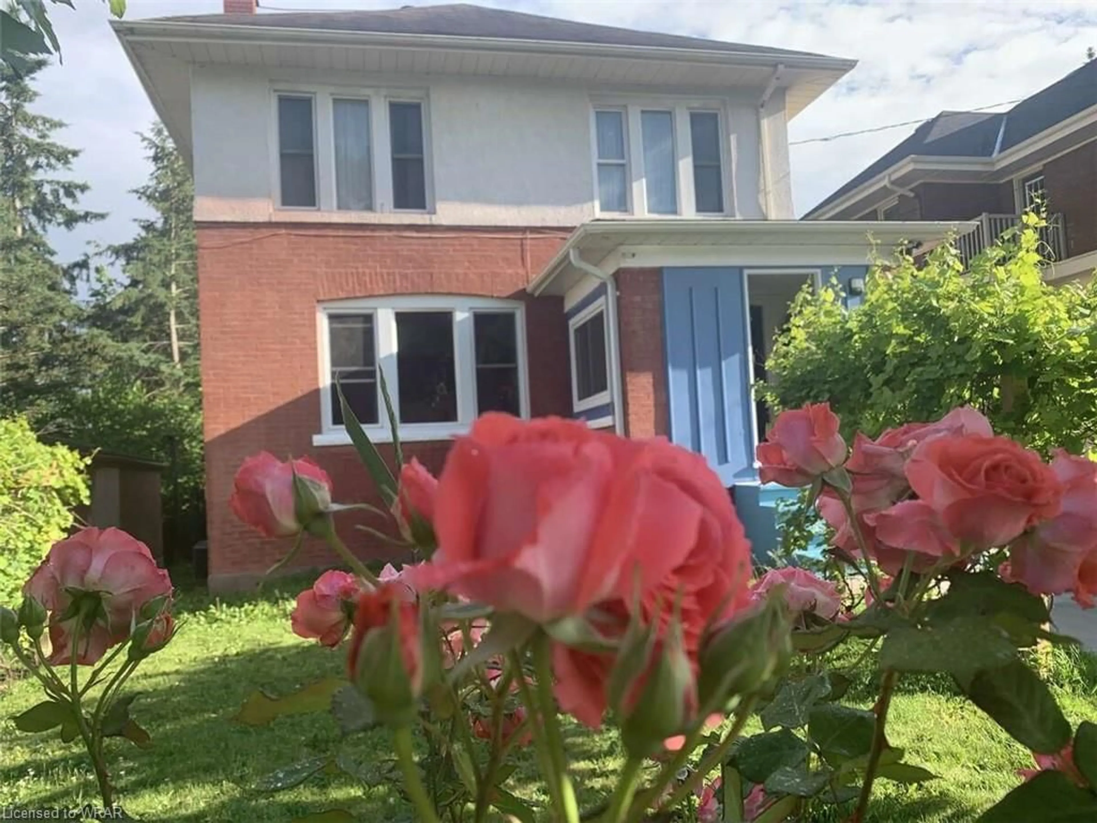 Outside view for 4322 Bampfield St, Niagara Falls Ontario L2E 1G8