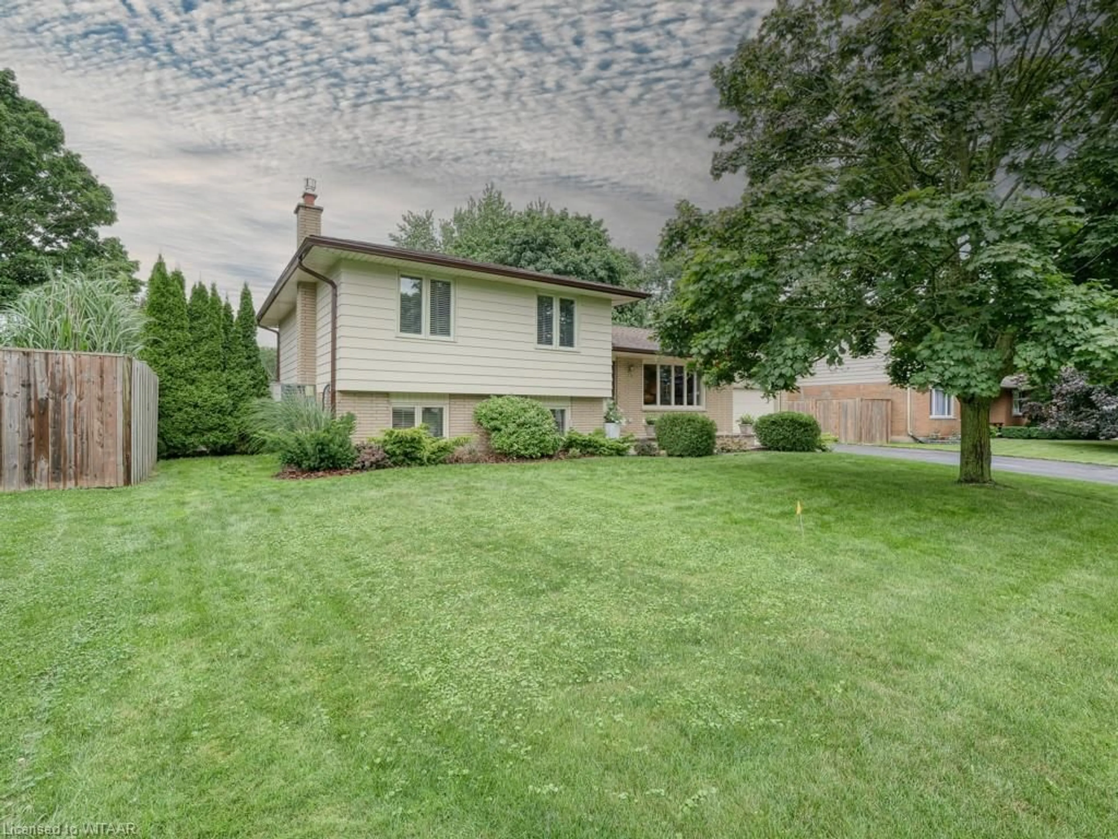 Frontside or backside of a home for 167 Stanley St, Thamesford Ontario N0M 2M0