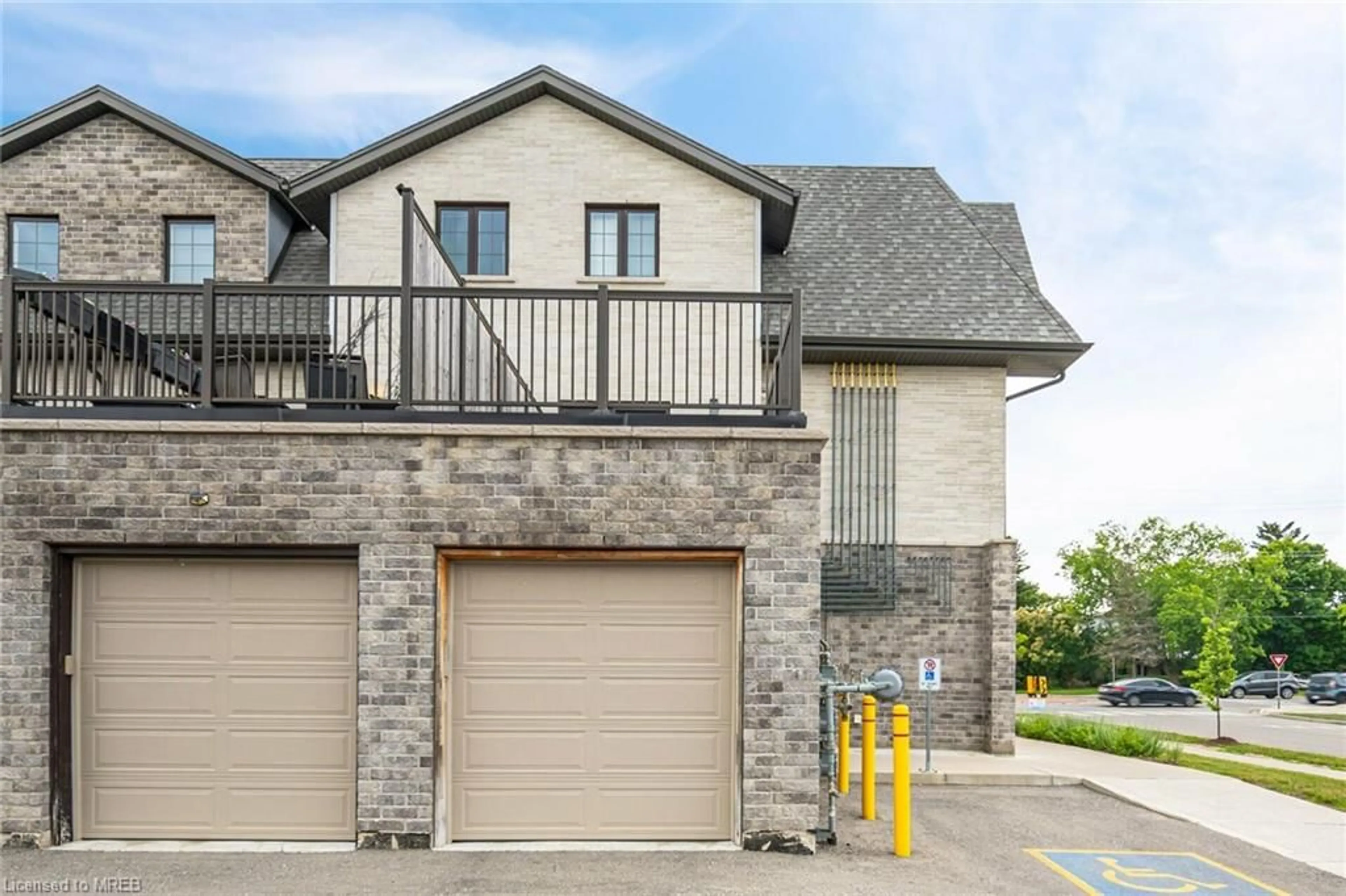 A pic from exterior of the house or condo for 255 Woolwich St #201, Waterloo Ontario N2K 0C8