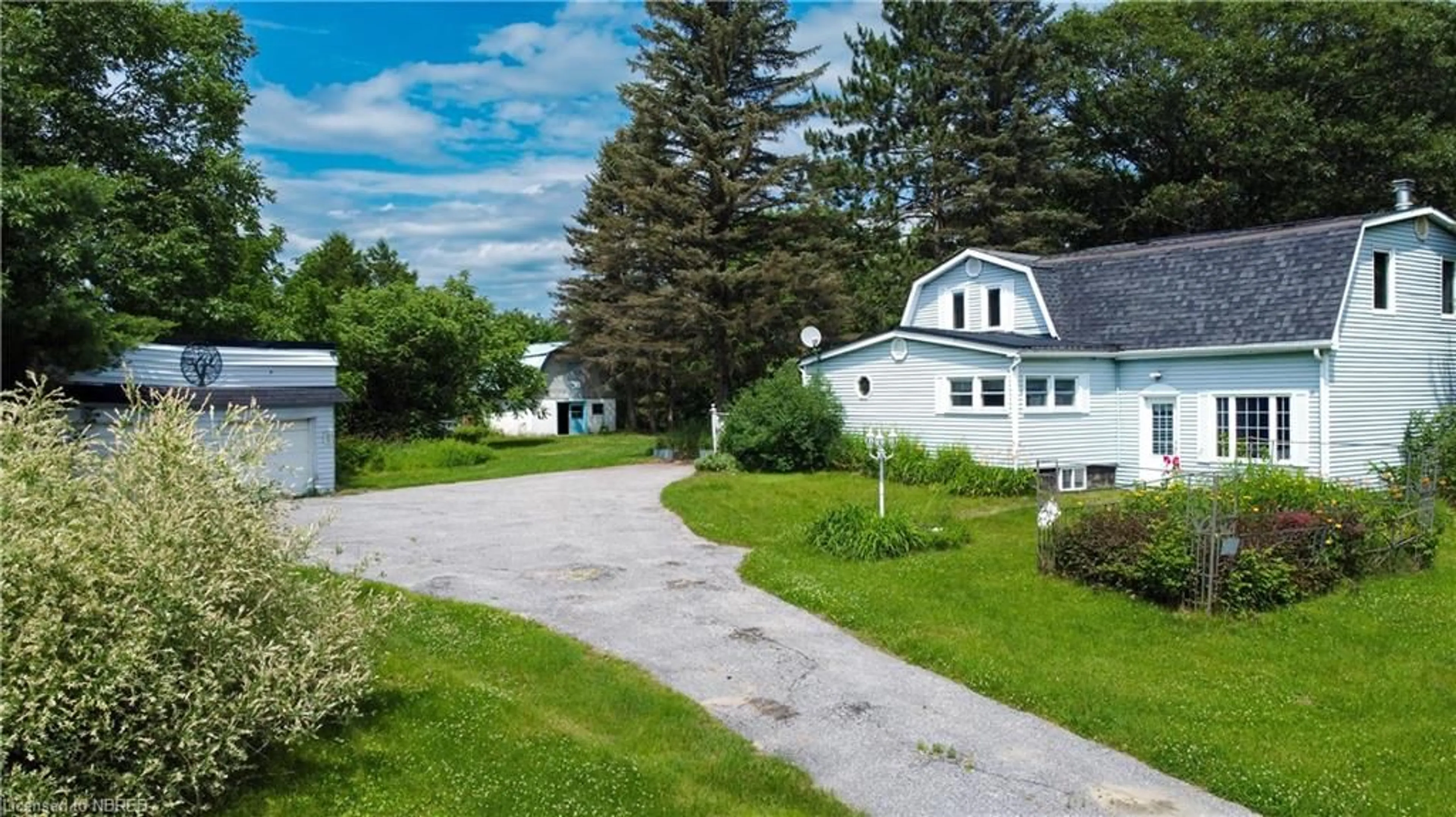 Cottage for 644 Derland Rd, Corbeil Ontario P0H 1K0