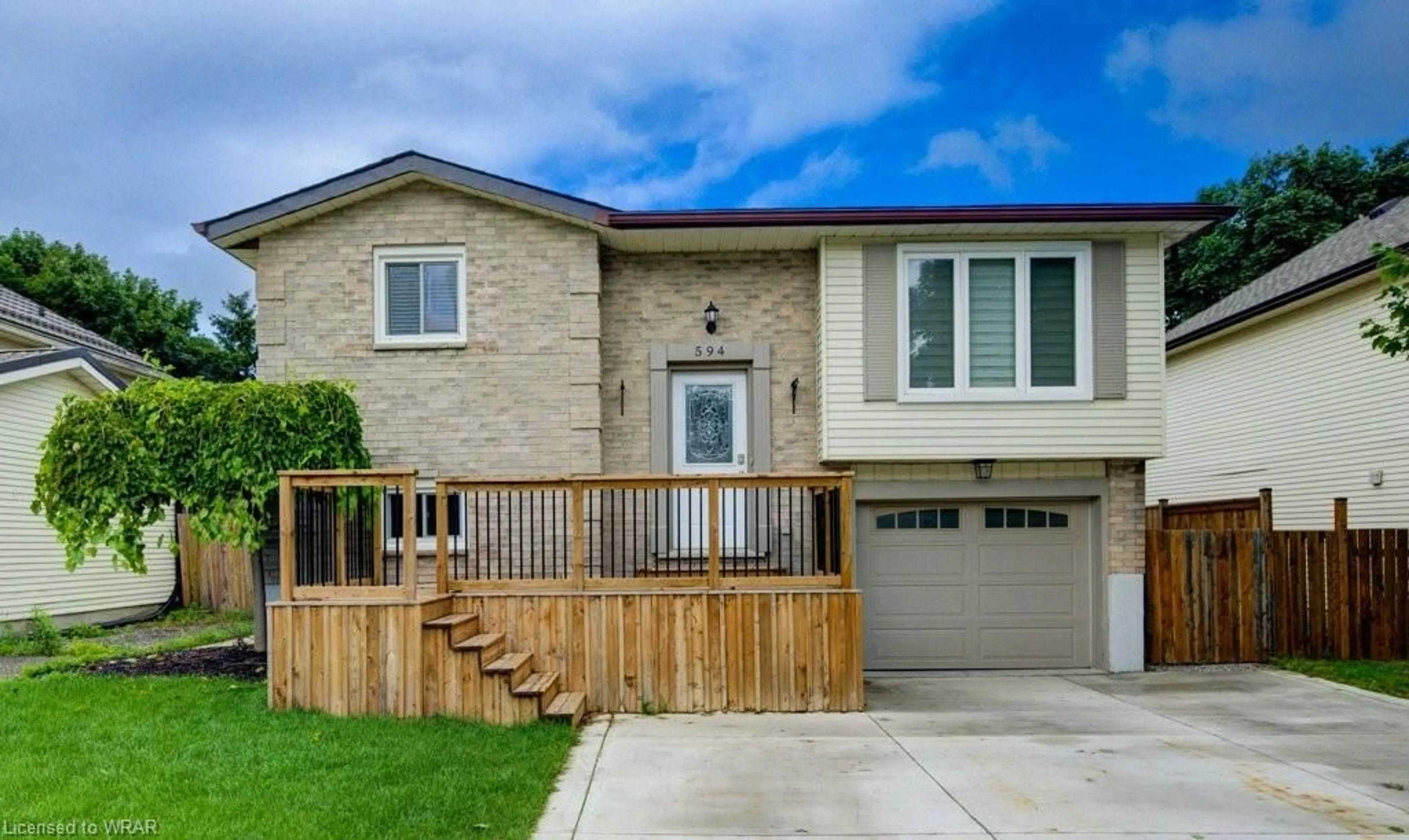 Frontside or backside of a home for 594 Preston Pky, Cambridge Ontario N3H 5J9