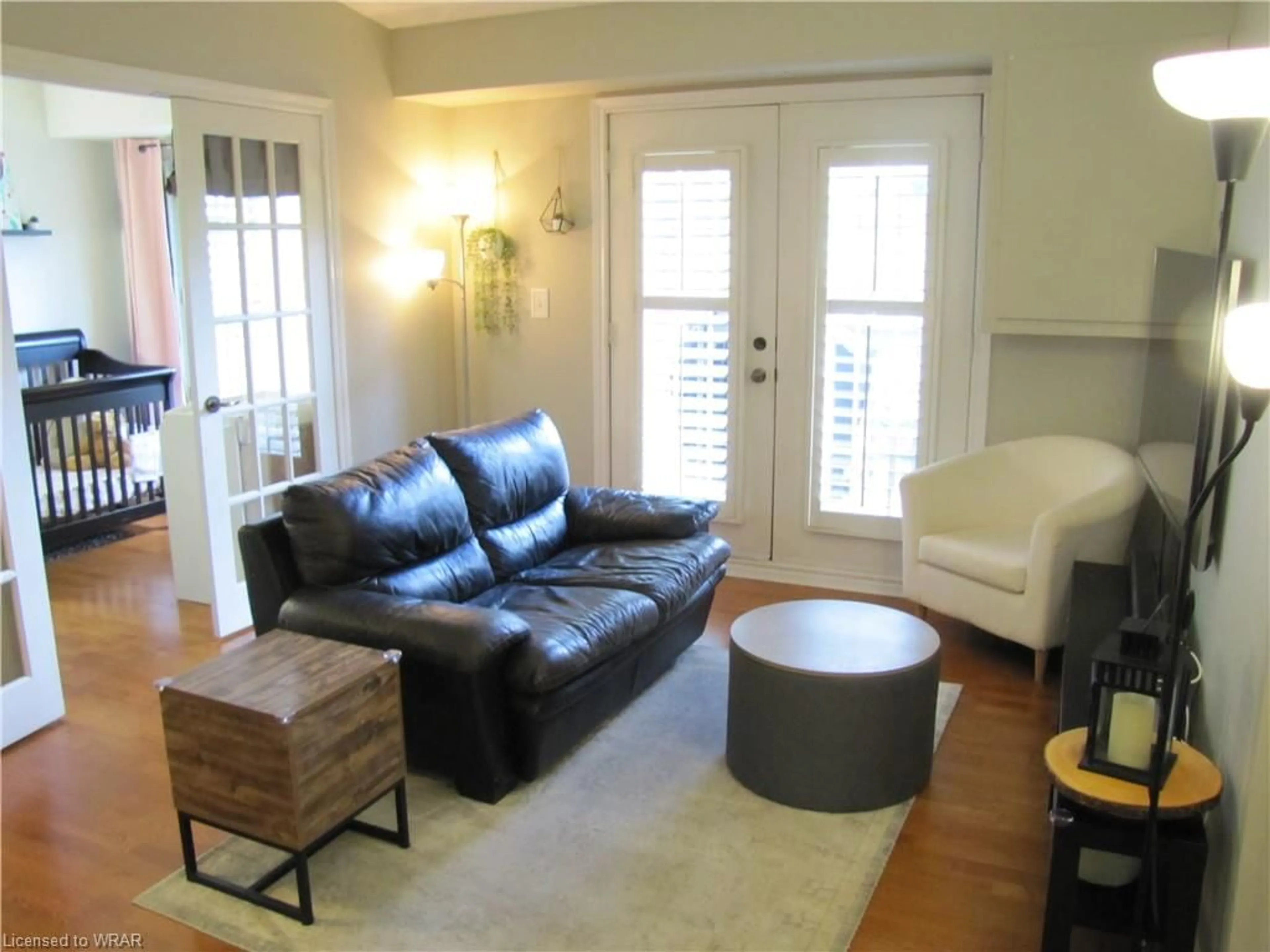Living room for 4013 Kilmer Dr #403, Burlington Ontario L7M 4M3