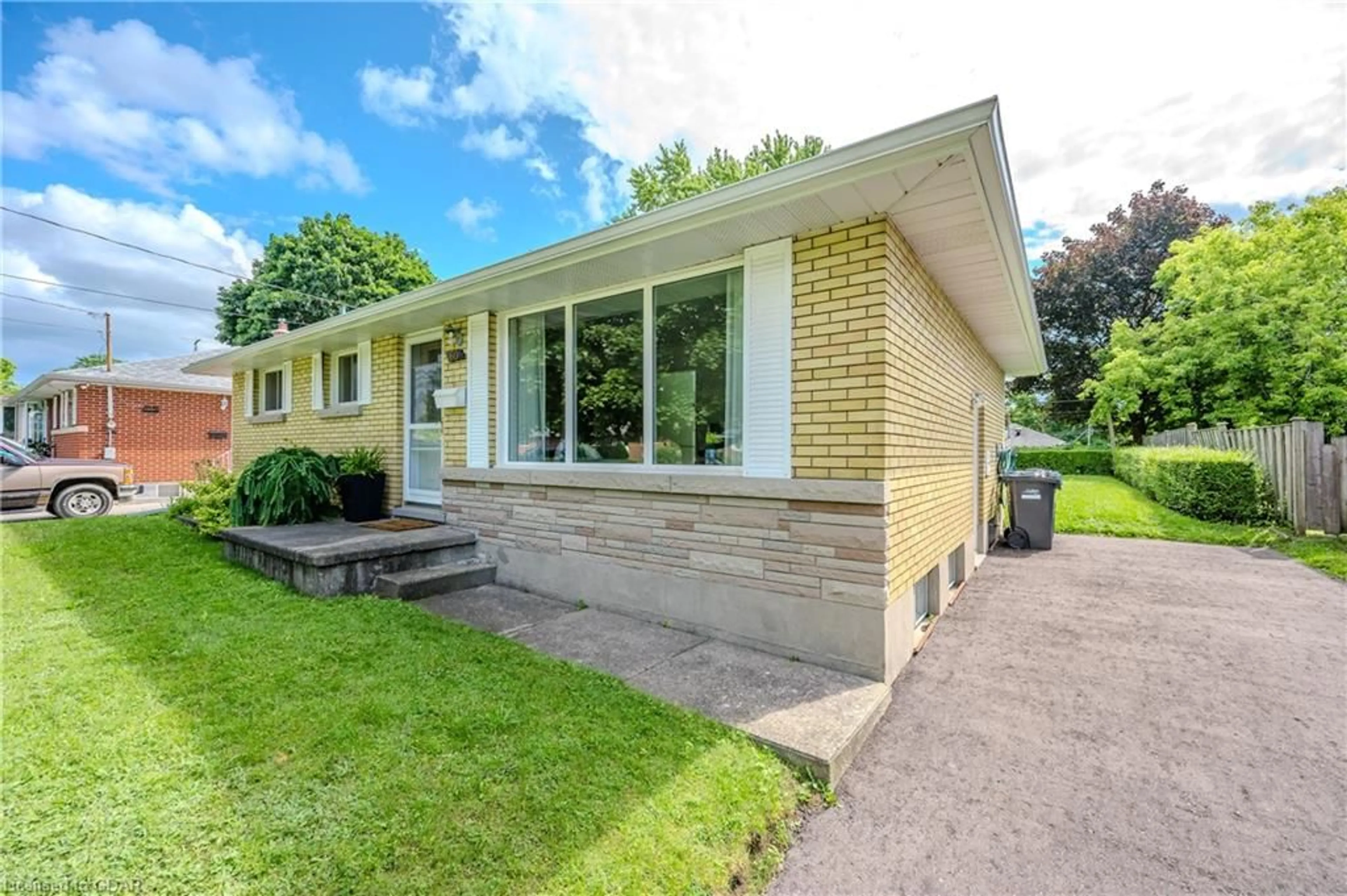 Frontside or backside of a home for 60 Western Ave, Guelph Ontario N1H 6A8