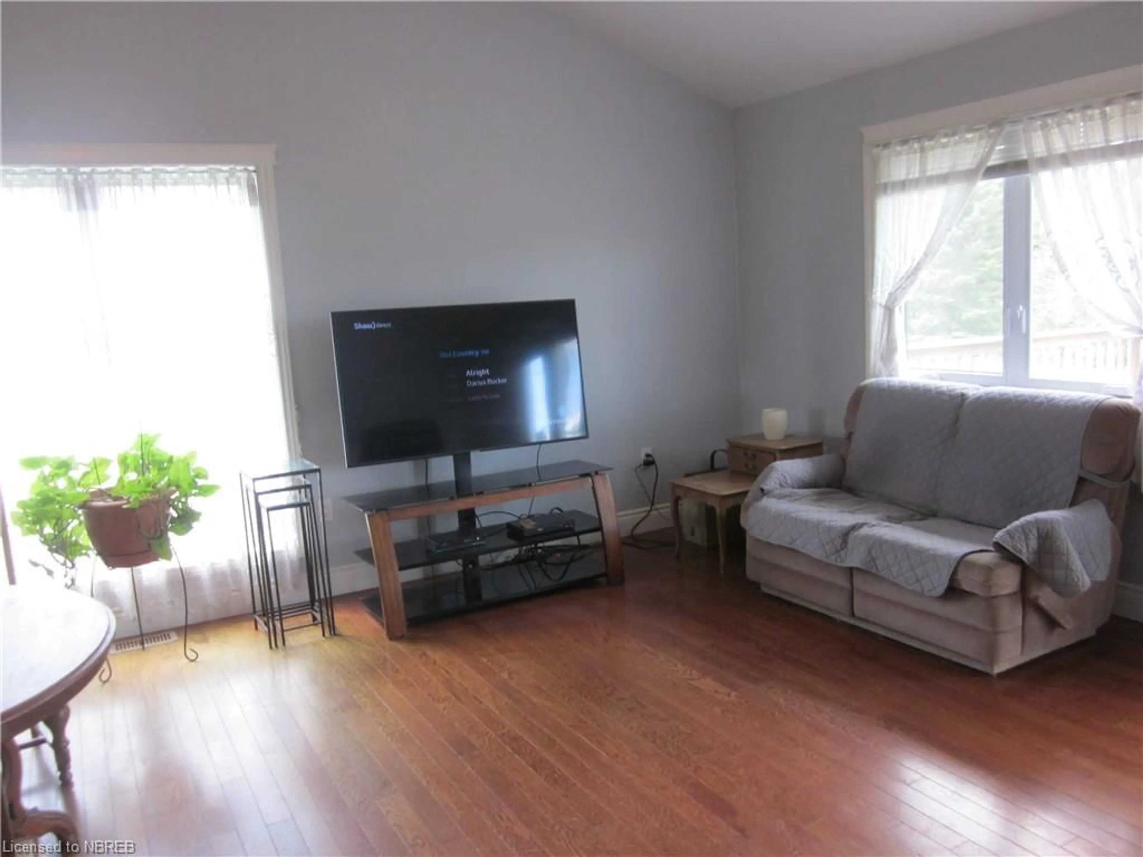 Living room, not visible floor for 2131 Papineau Rd, Mattawa Ontario P0H 1V0