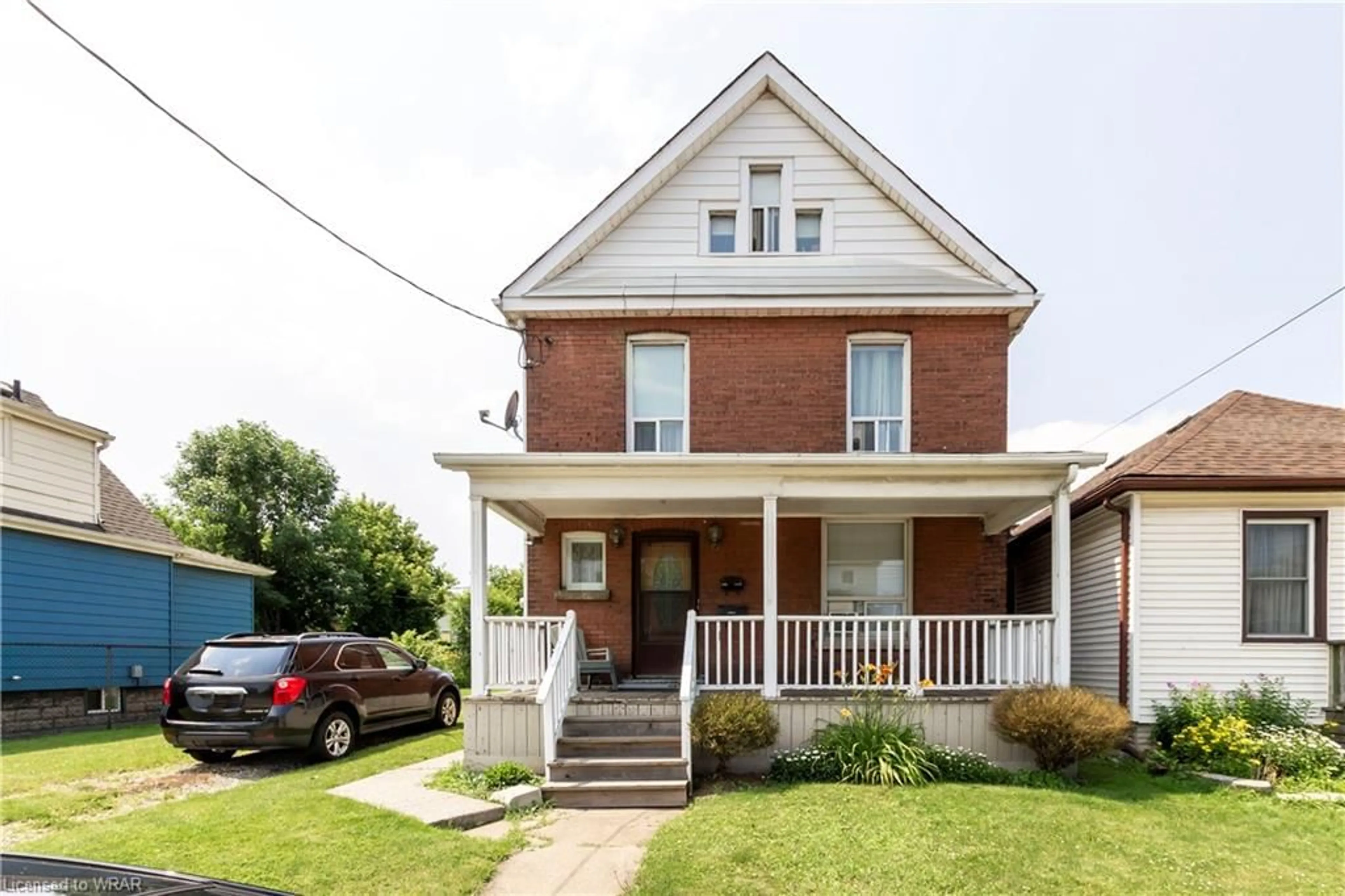 Frontside or backside of a home for 311 Weir St, Hamilton Ontario L8H 5G4