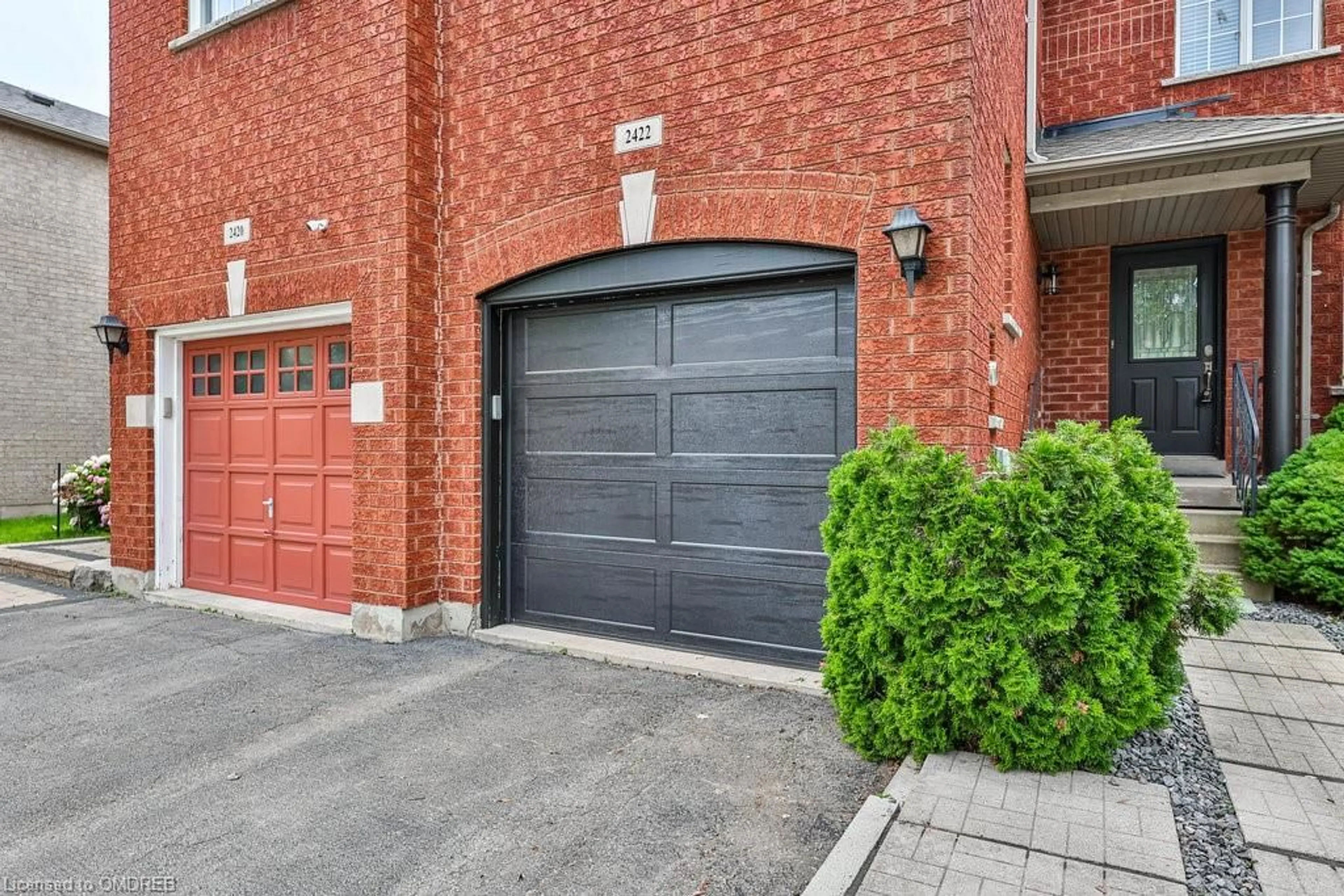 Home with brick exterior material for 2422 Lazio Lane, Oakville Ontario L6M 4P4