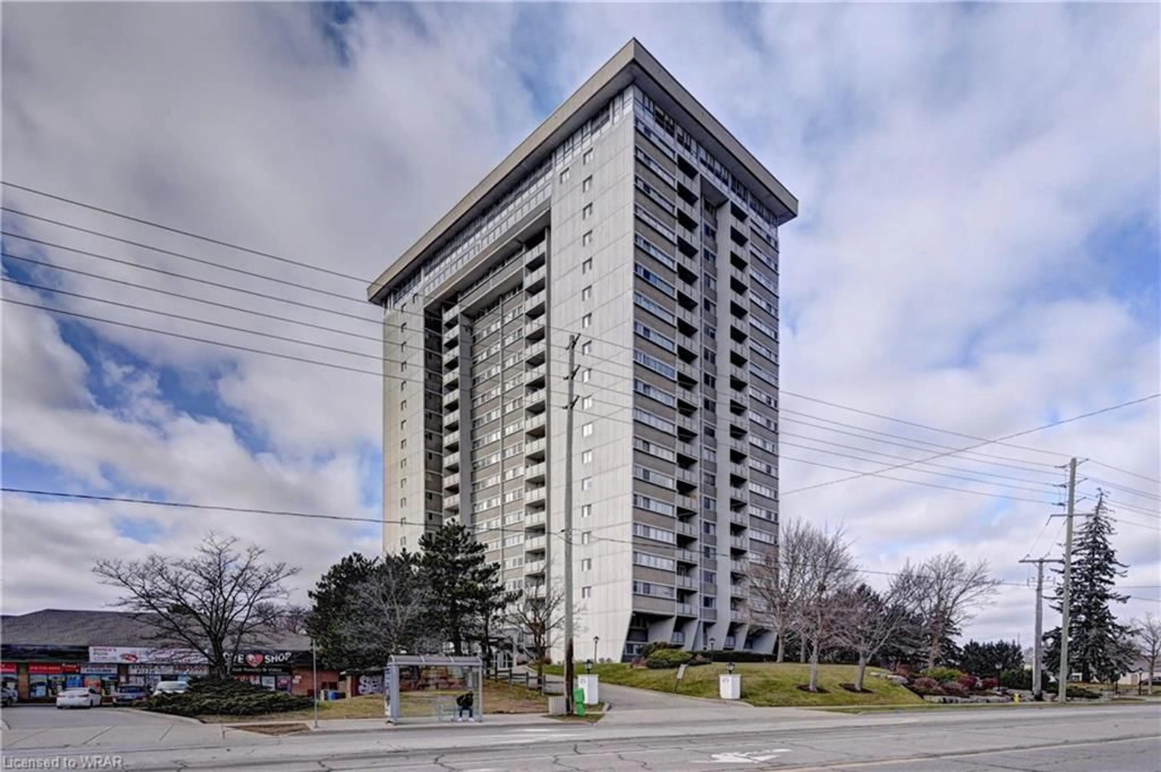 A pic from exterior of the house or condo for 375 King St #1502, Waterloo Ontario N2J 4L6