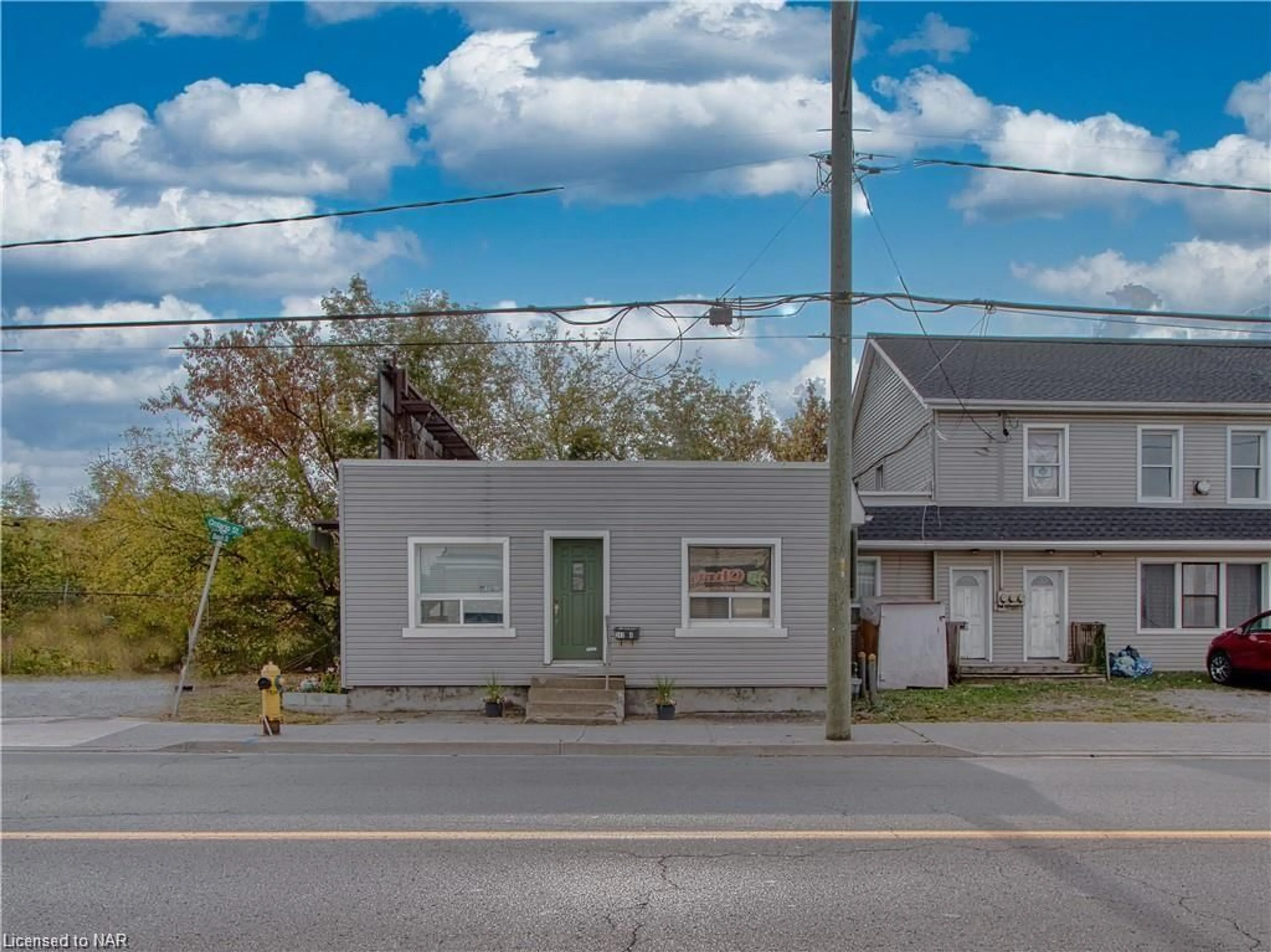 Street view for 243 Ontario St, St. Catharines Ontario L2R 7J2