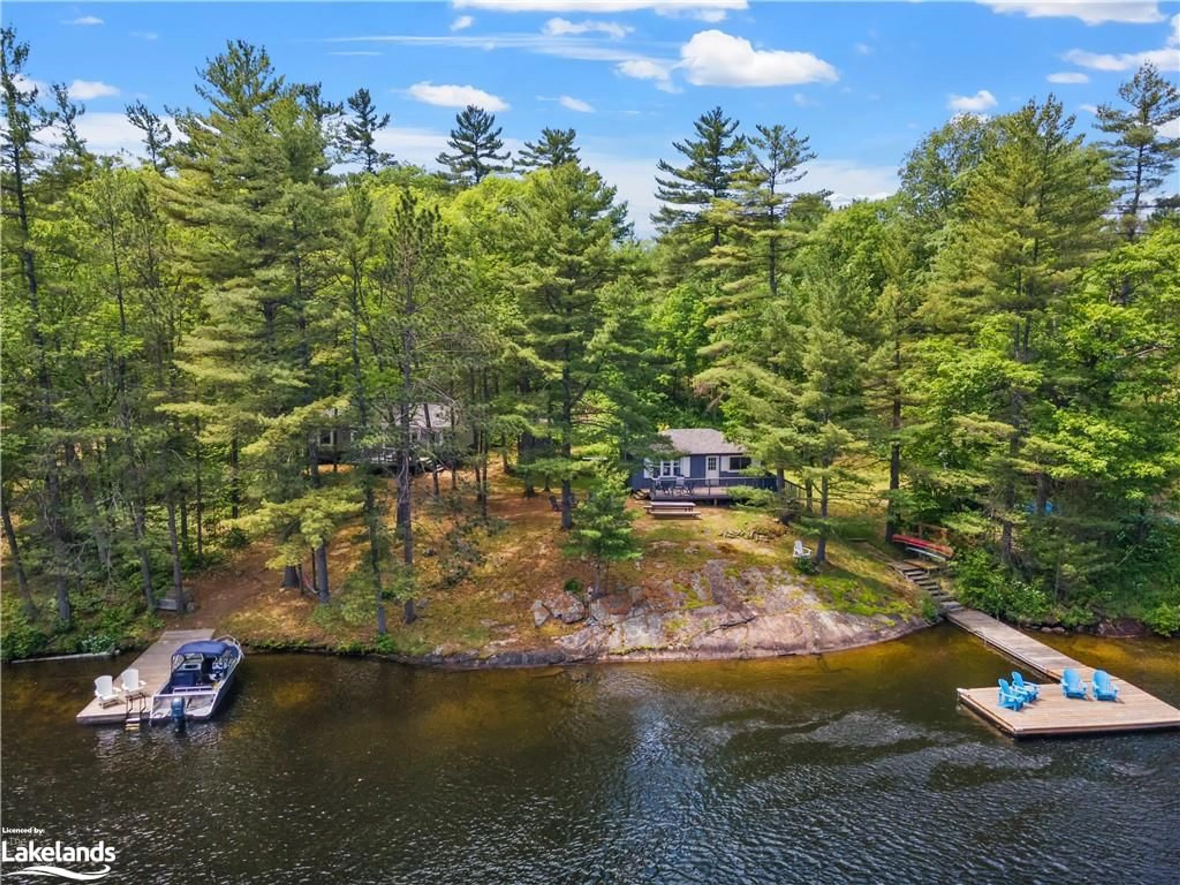 Cottage for 327 Musquosh River Shore, Georgian Bay Twp Ontario P0C 1H0