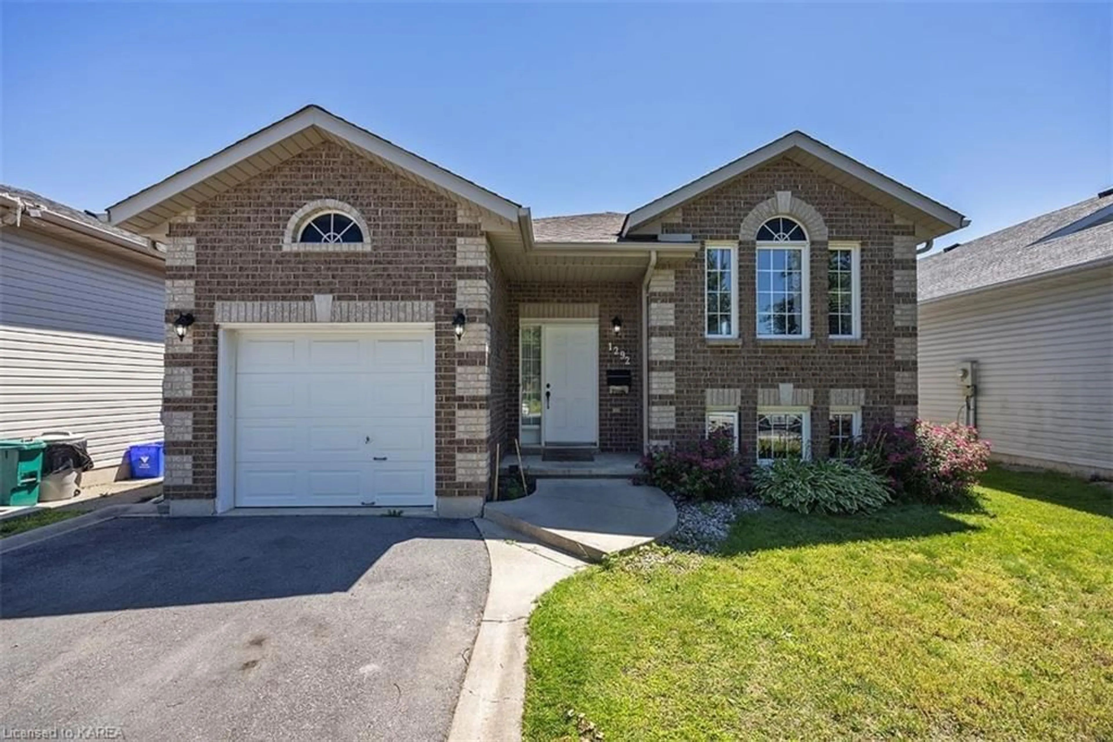 Home with brick exterior material for 1292 Juniper Dr, Kingston Ontario K7P 3G4