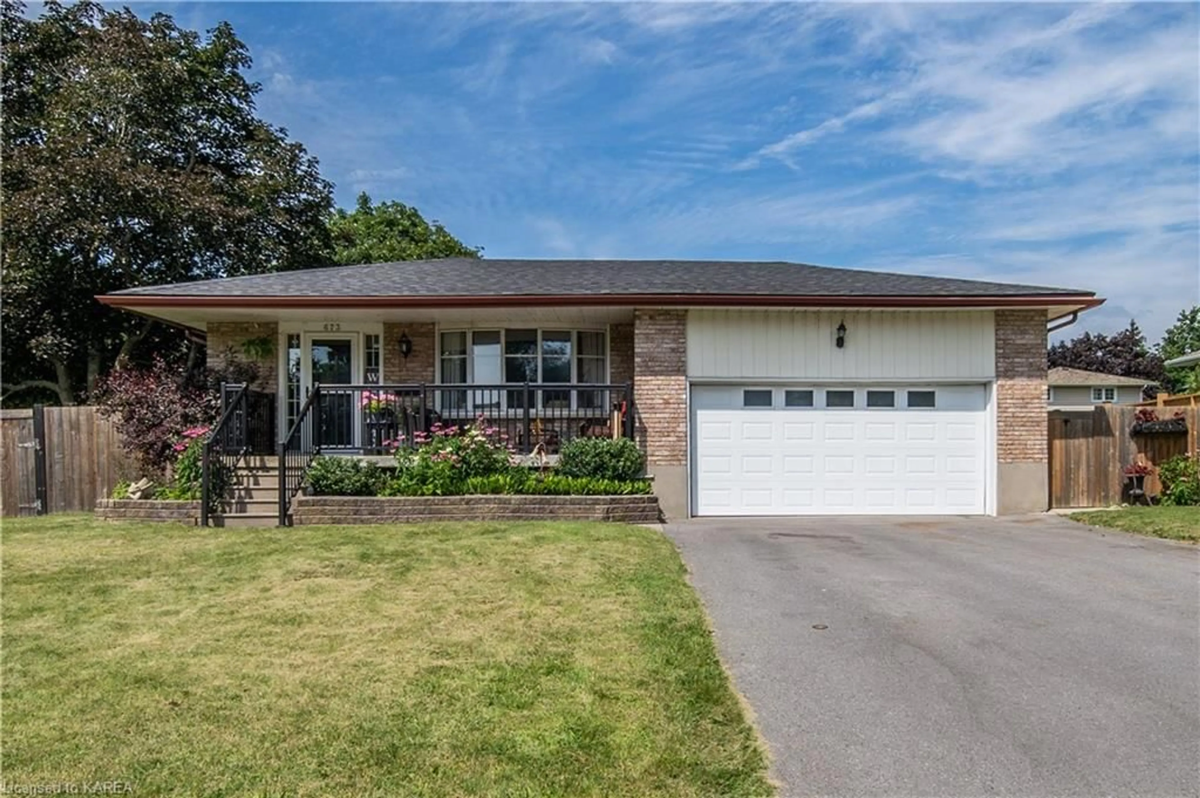 Frontside or backside of a home for 673 Holgate Cres, Kingston Ontario K7M 5A7