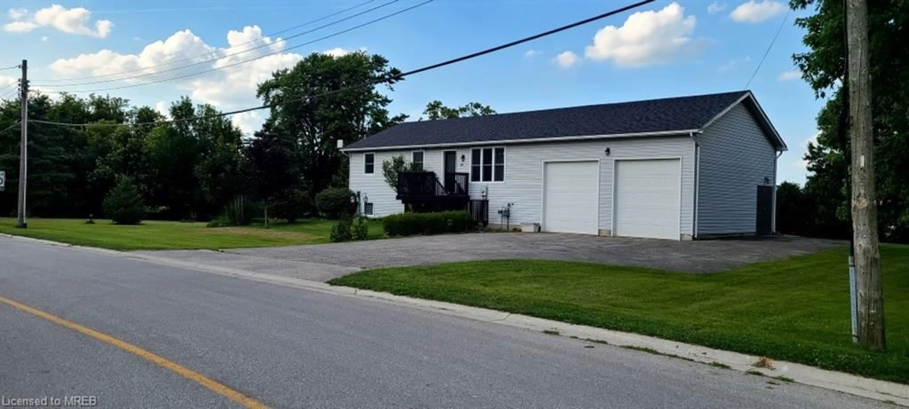 Frontside or backside of a home for 14 Wellington Ave, Appin Ontario N0L 1A0