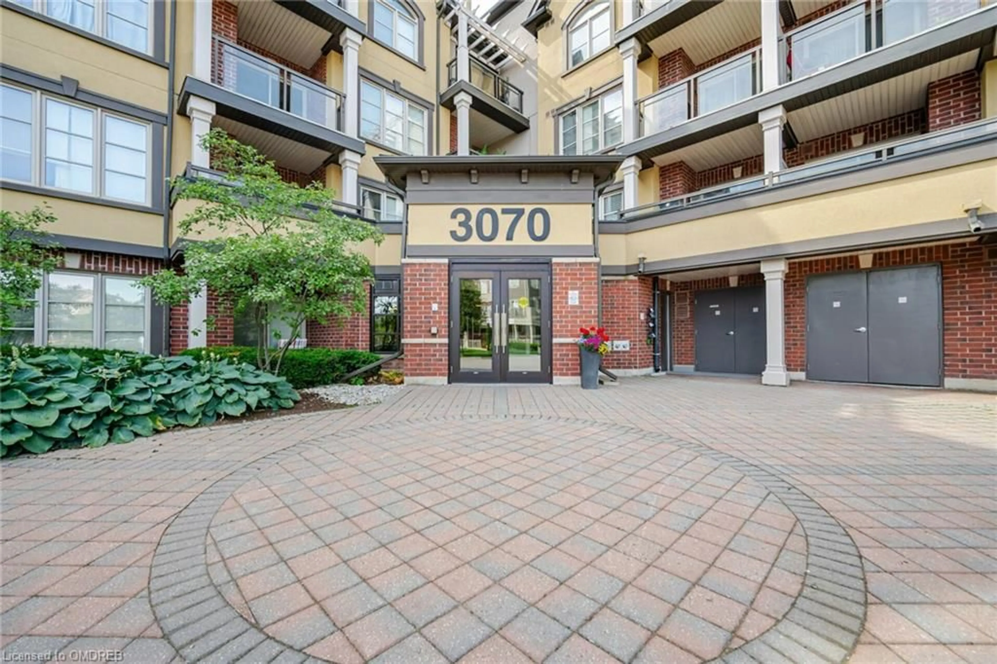 A pic from exterior of the house or condo for 3070 Rotary Way #105, Burlington Ontario L7M 0H1