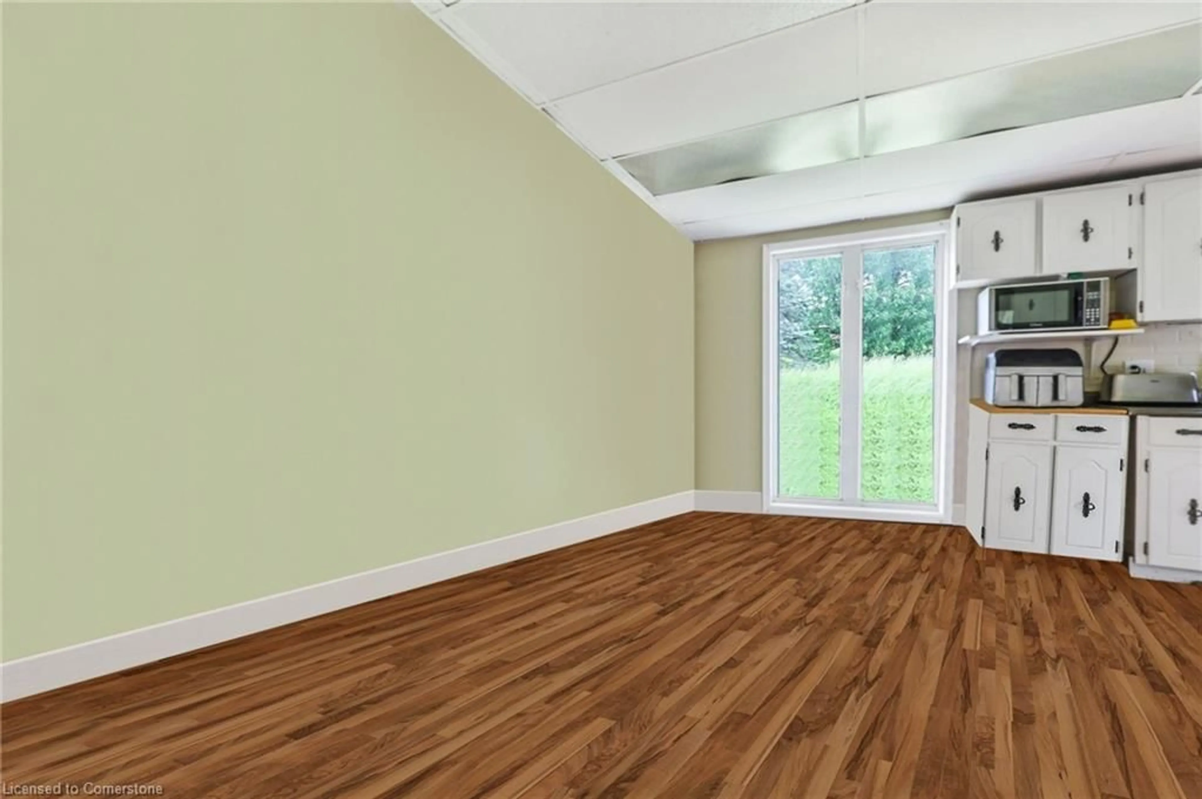 A pic of a room, wood floors for 678 Hwy 124 Hwy, McKellar Ontario P2A 1K2