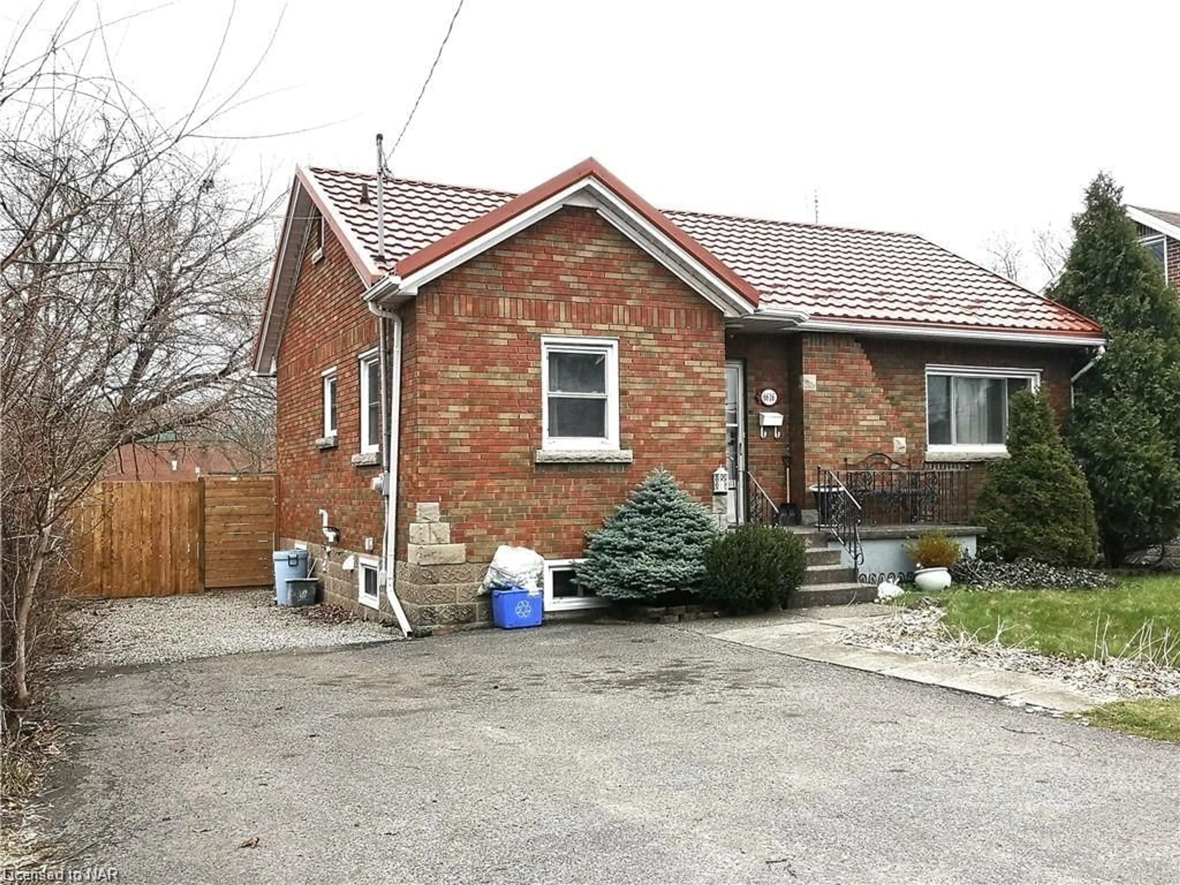 Frontside or backside of a home for 6616 Dorchester Rd, Niagara Falls Ontario L2G 5T5