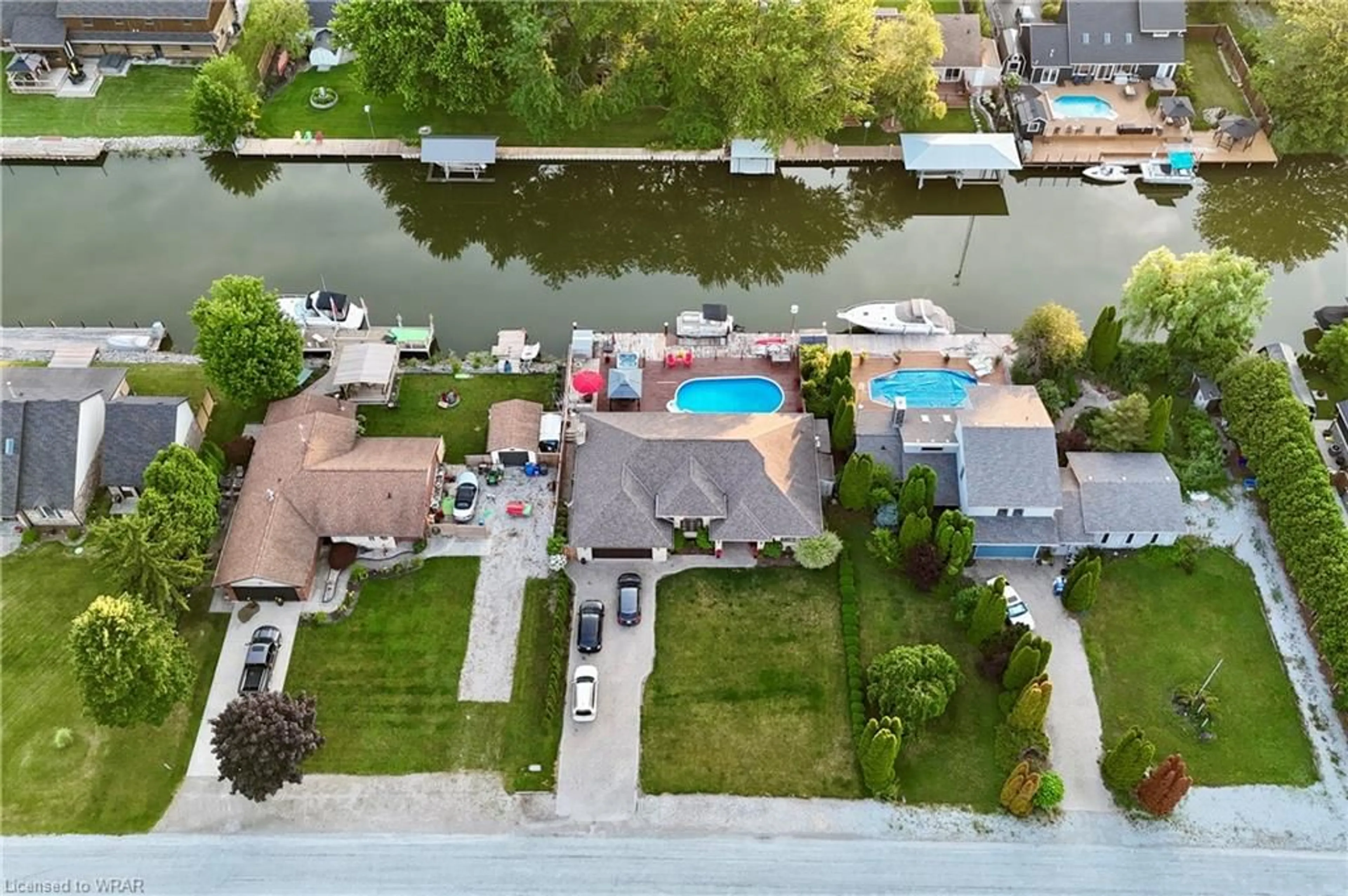 Lakeview for 811 Rivait Dr, Tilbury Ontario N0P 2L0