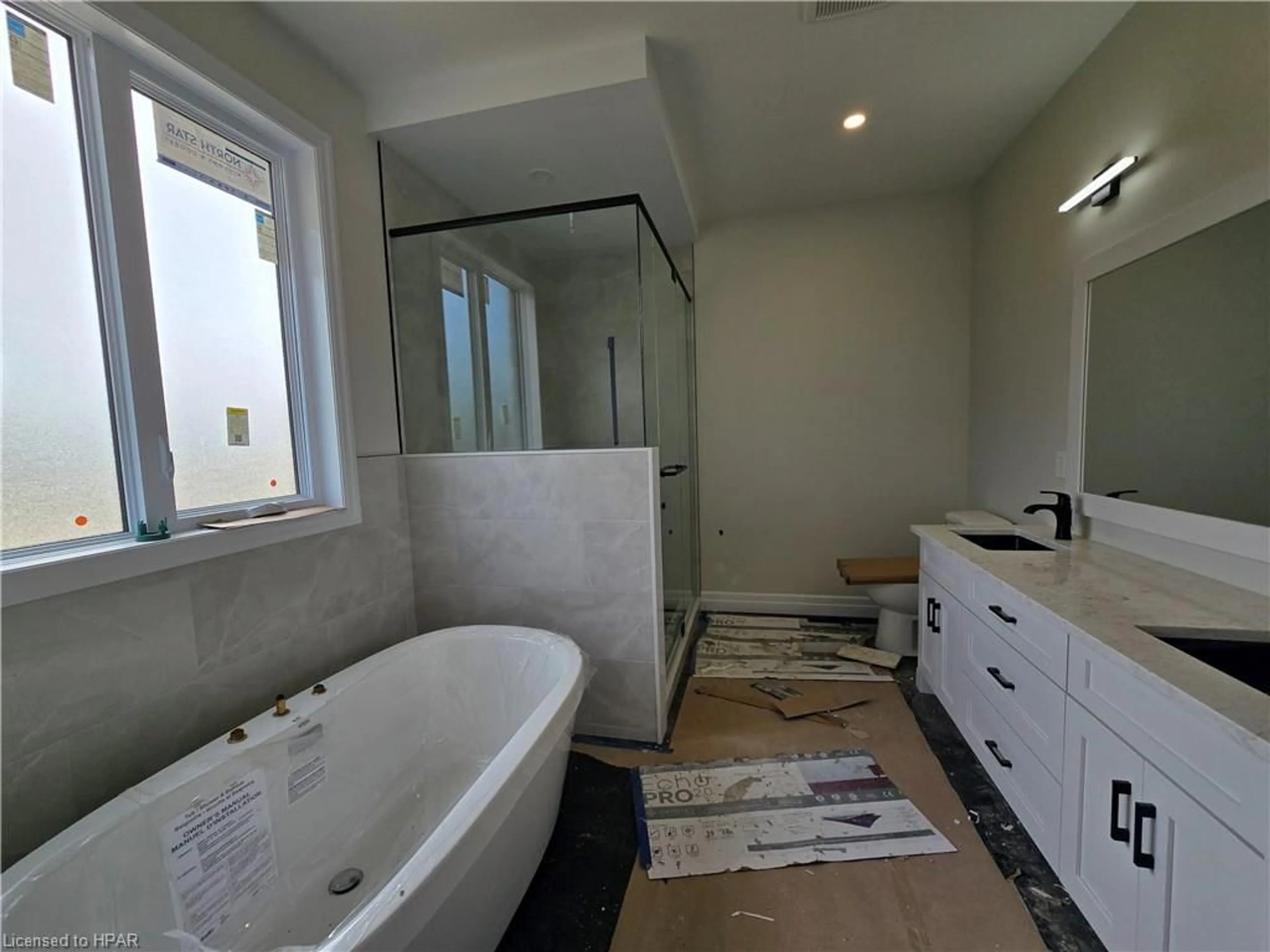 Contemporary bathroom for 475 Keeso Lane, Listowel Ontario N4W 0J3