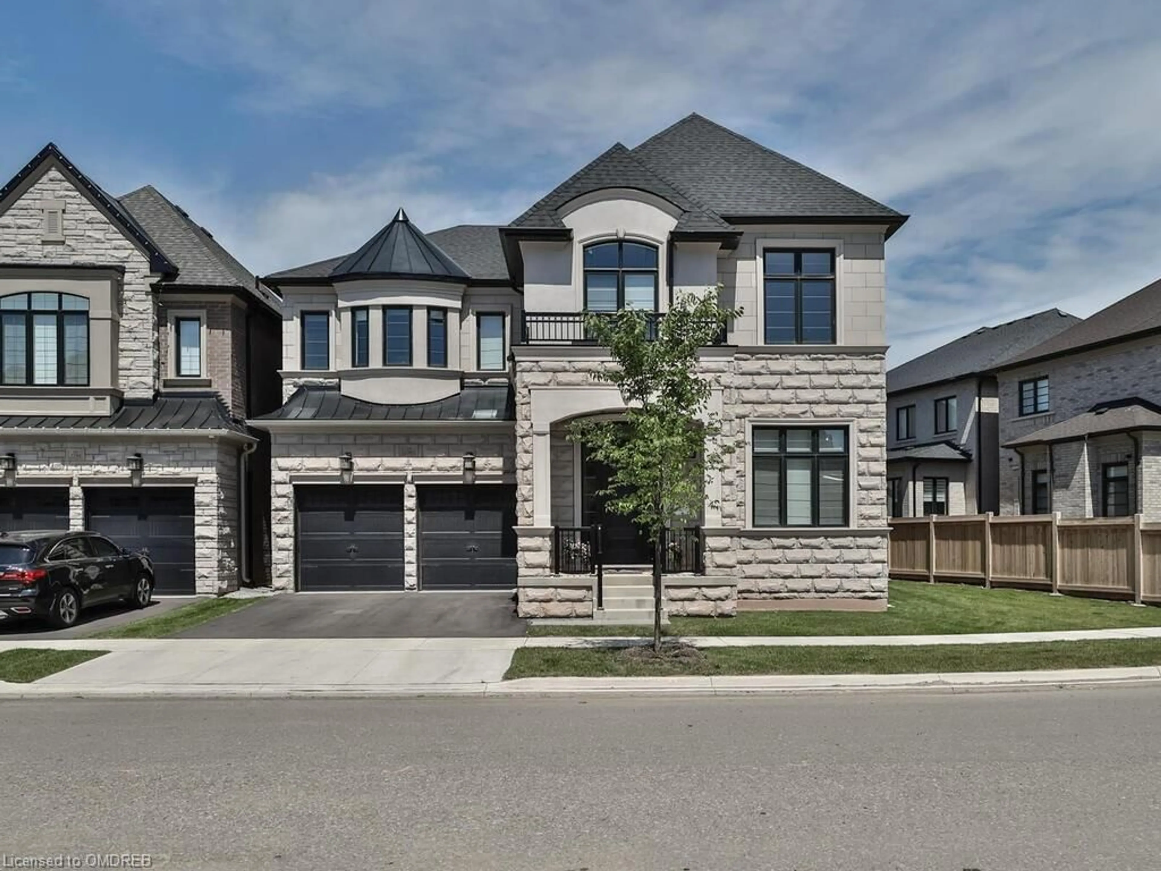 Frontside or backside of a home for 2302 Hyacinth Cres, Oakville Ontario L6M 4G3