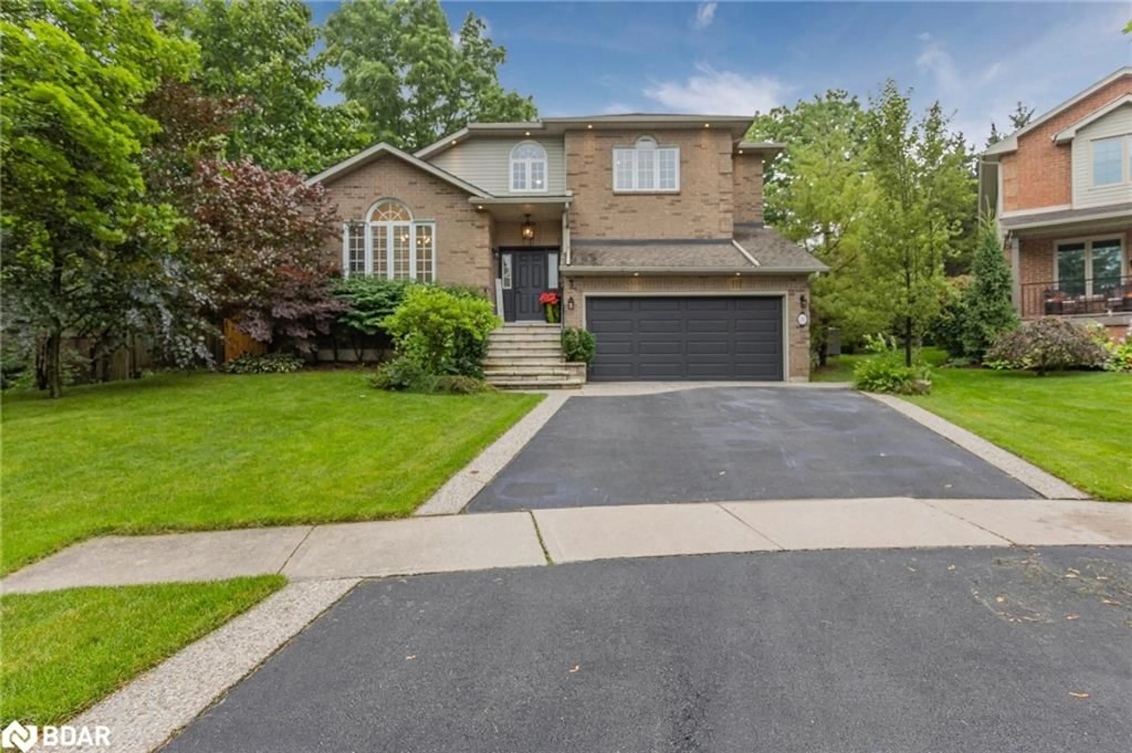 Frontside or backside of a home for 25 Silver Court, Hamilton Ontario L8B 0H9