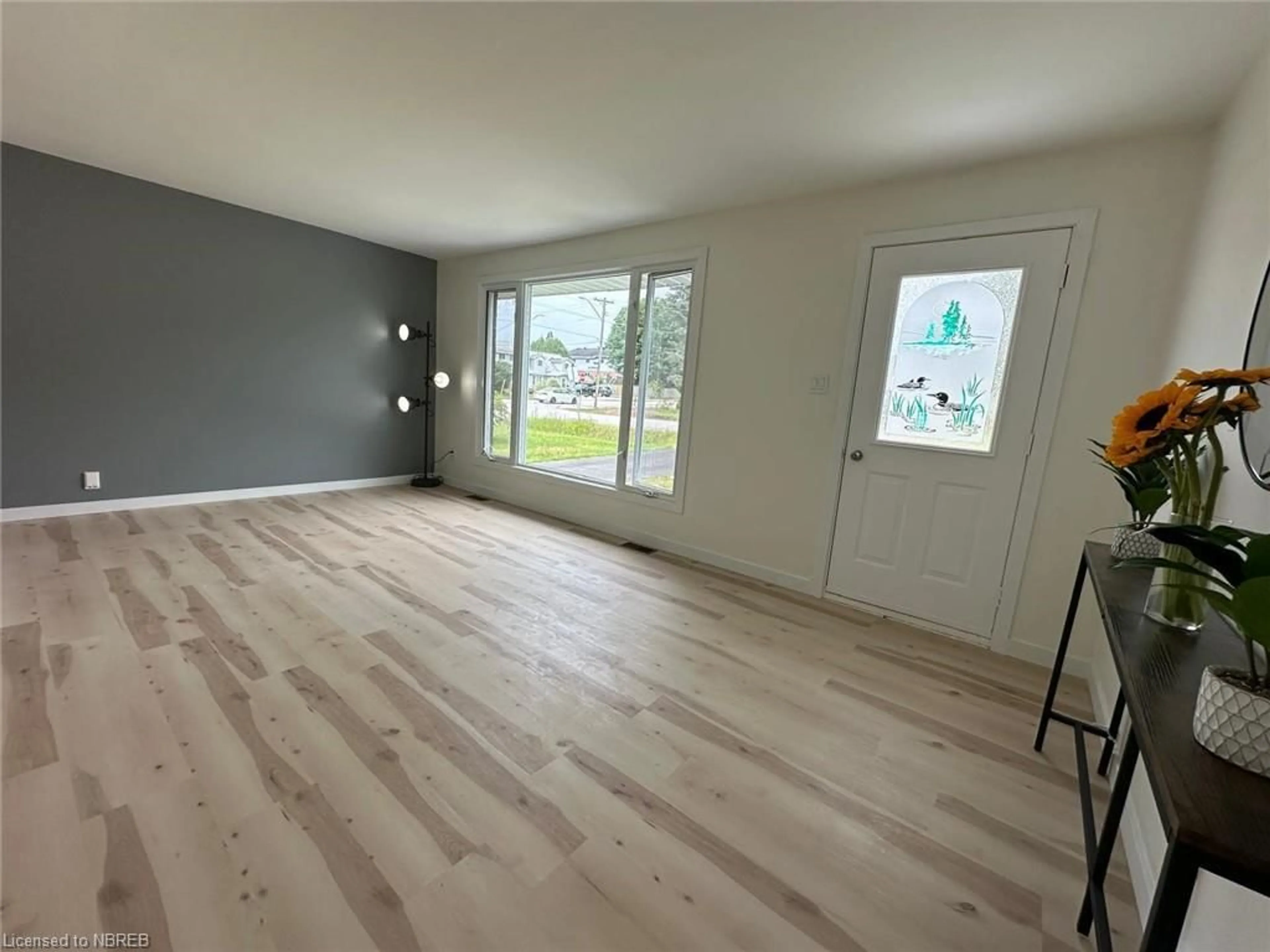 A pic of a room for 215 Terrace Lawn Dr, North Bay Ontario P1B 7P5