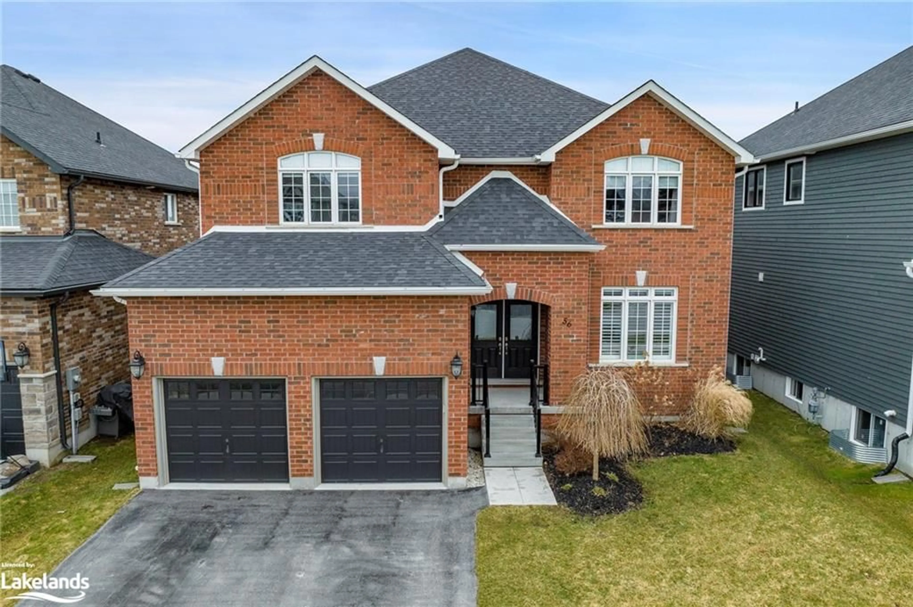 Home with brick exterior material for 56 Lockerbie Cres, Collingwood Ontario L9Y 4S1