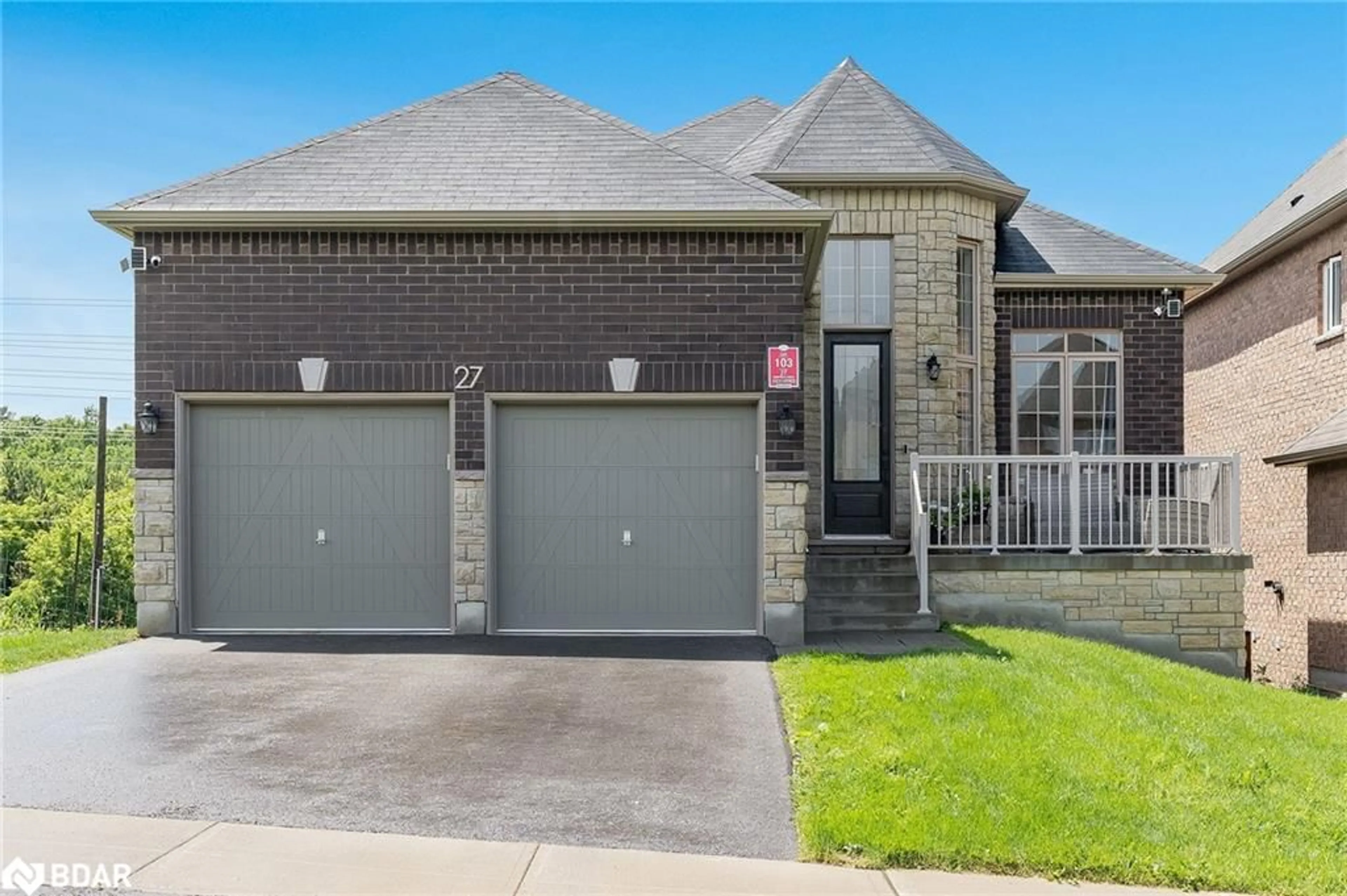Frontside or backside of a home for 27 Muirfield Dr, Barrie Ontario L4N 5S4