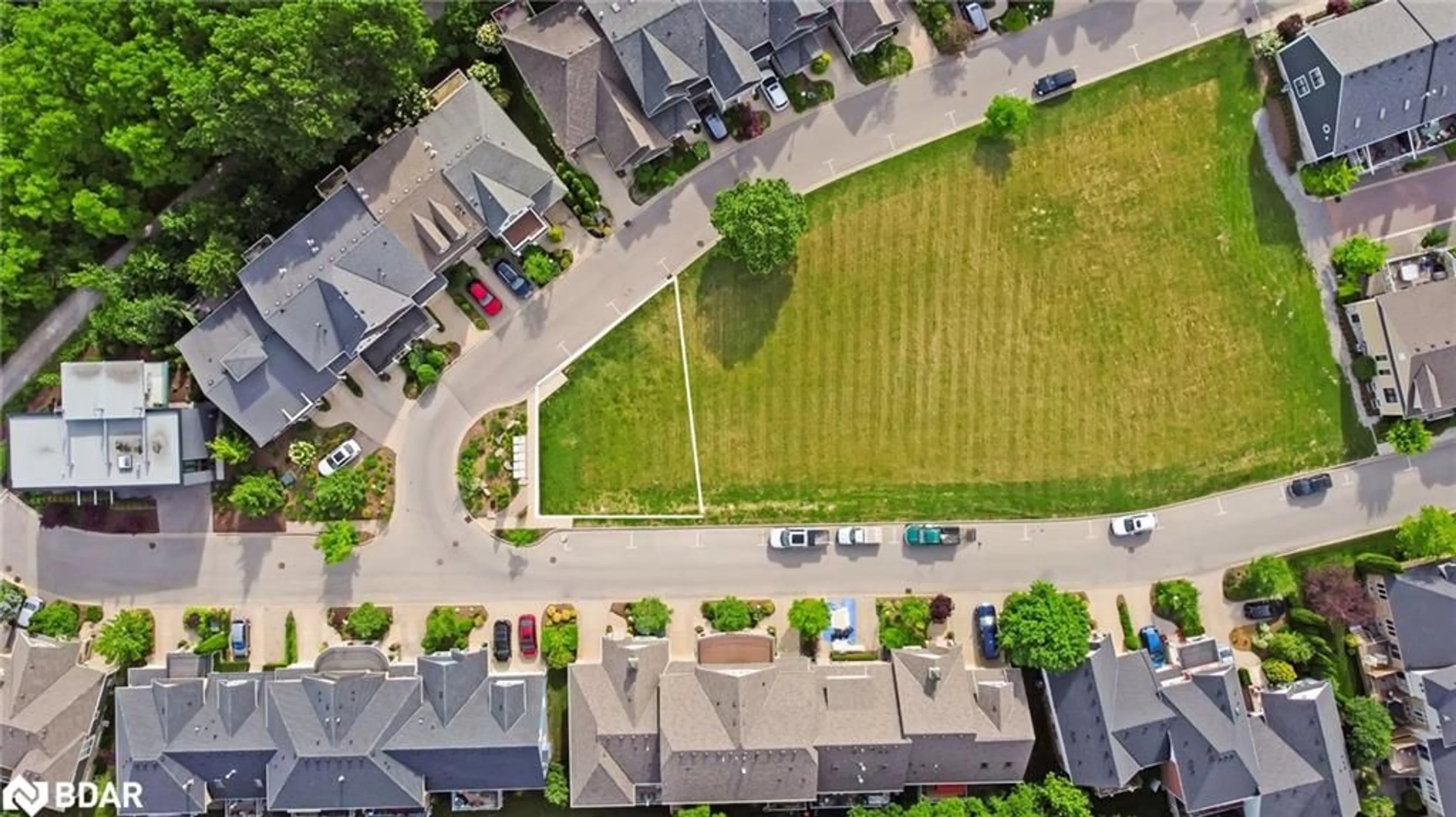 Fenced yard for 1 Tulip Tree Common, St. Catharines Ontario L2S 4C8