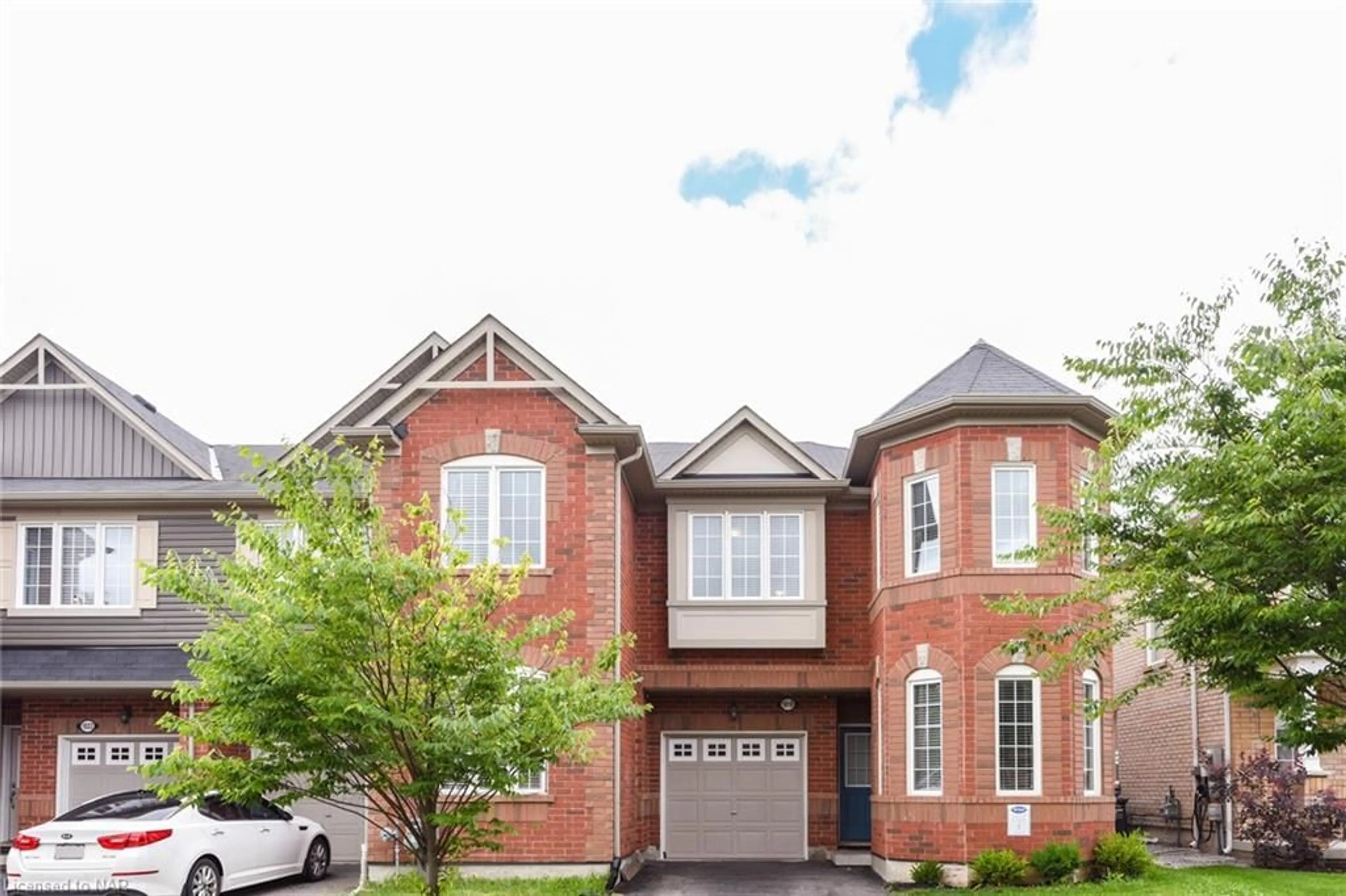 Home with brick exterior material for 1018 Timmer Pl, Milton Ontario L9T 8H3