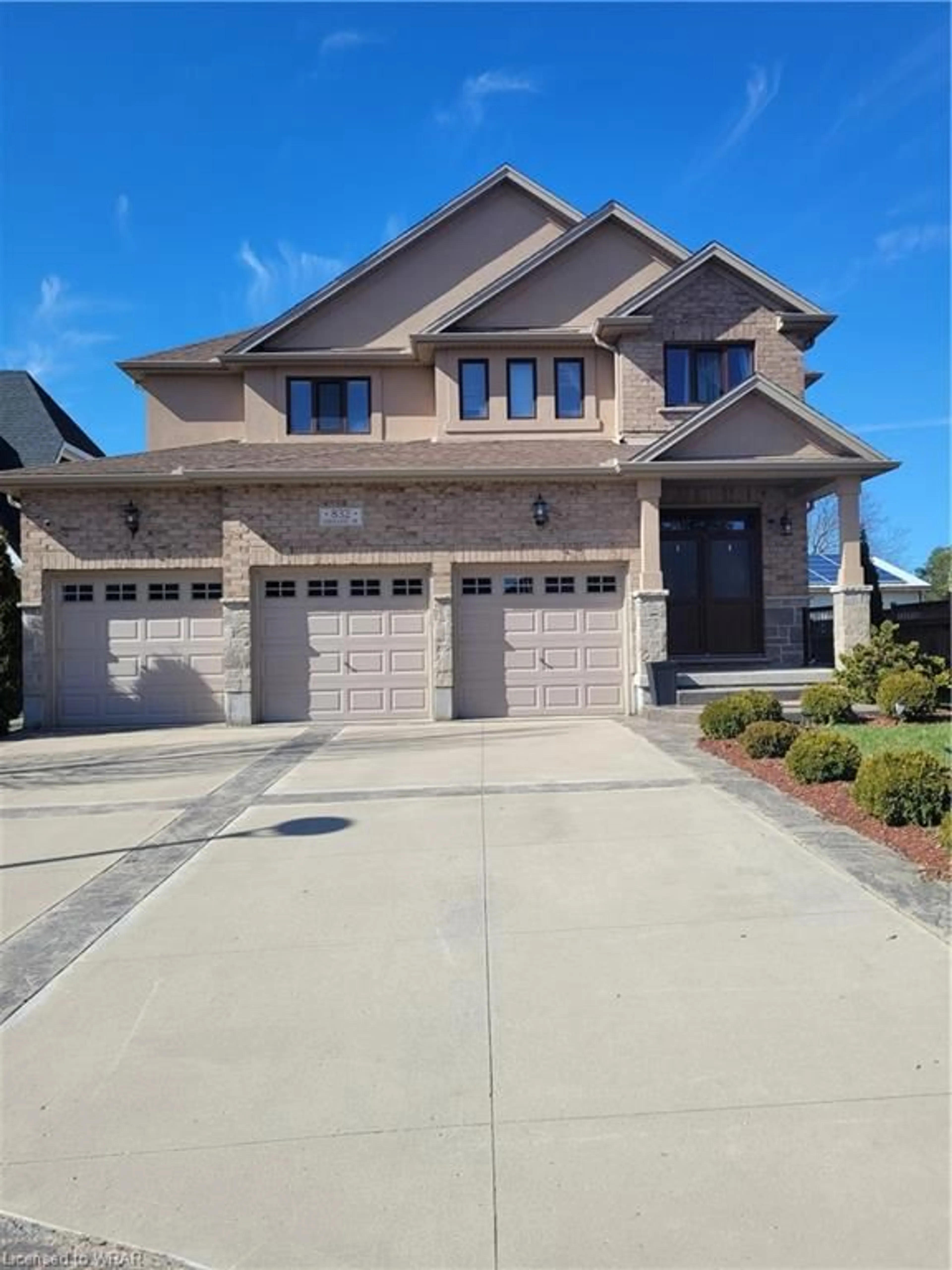 Frontside or backside of a home for 832 Normandy Dr, Woodstock Ontario L4T 0E6