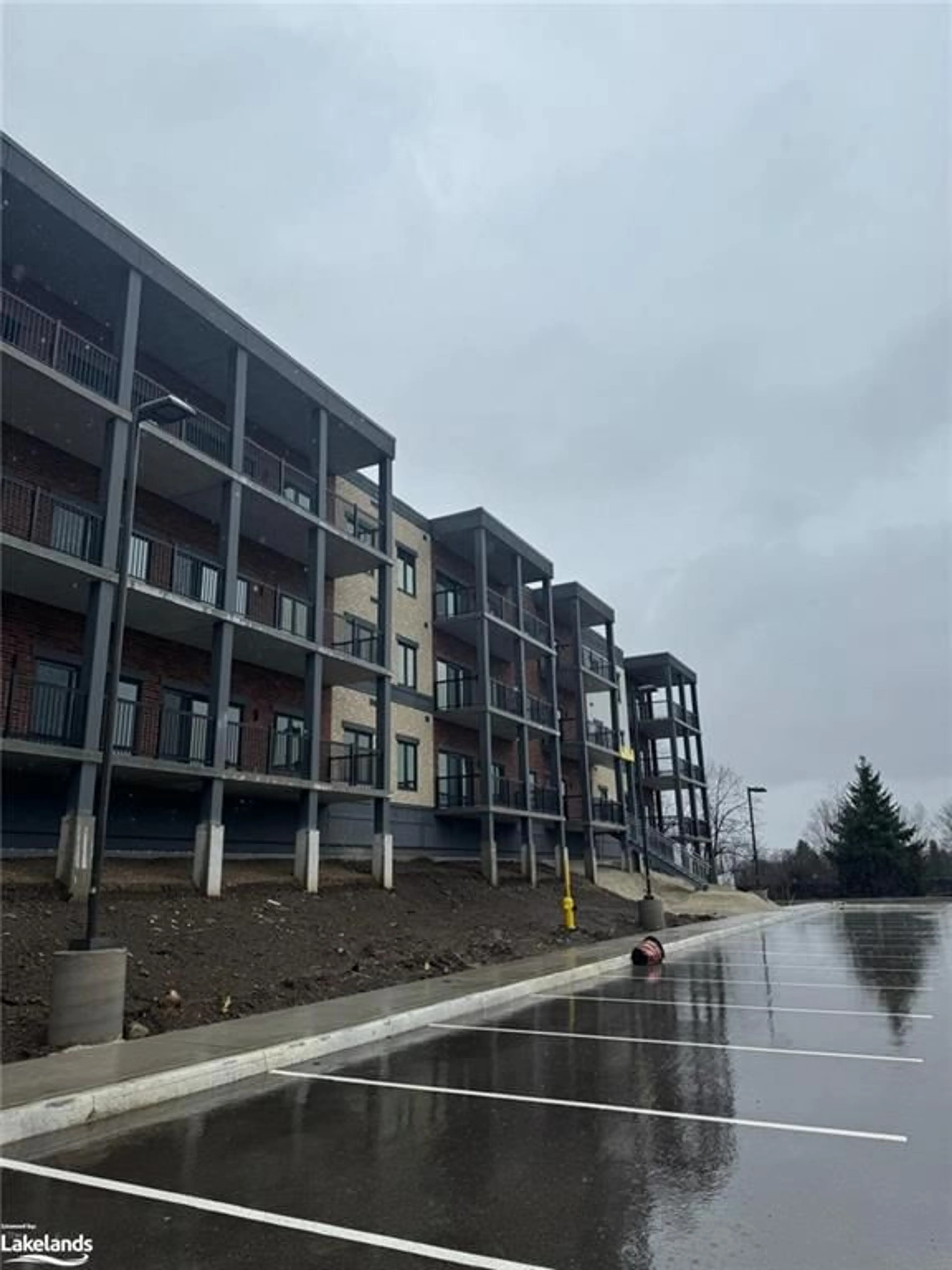 A pic from exterior of the house or condo for 121 Mary St #217, Creemore Ontario L0M 1G0