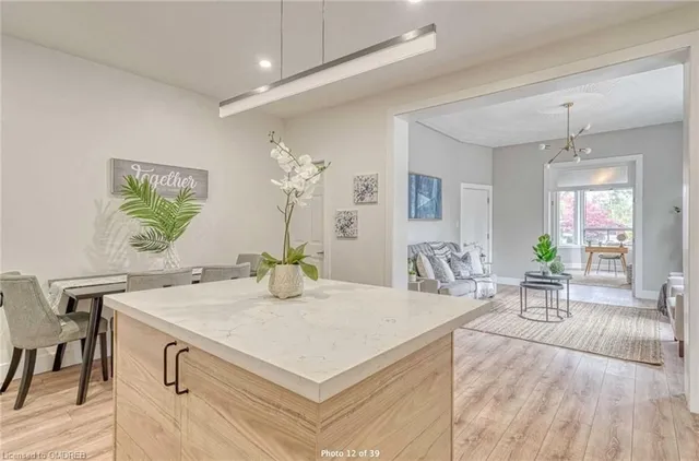 Additional property image - 43 Crooks St