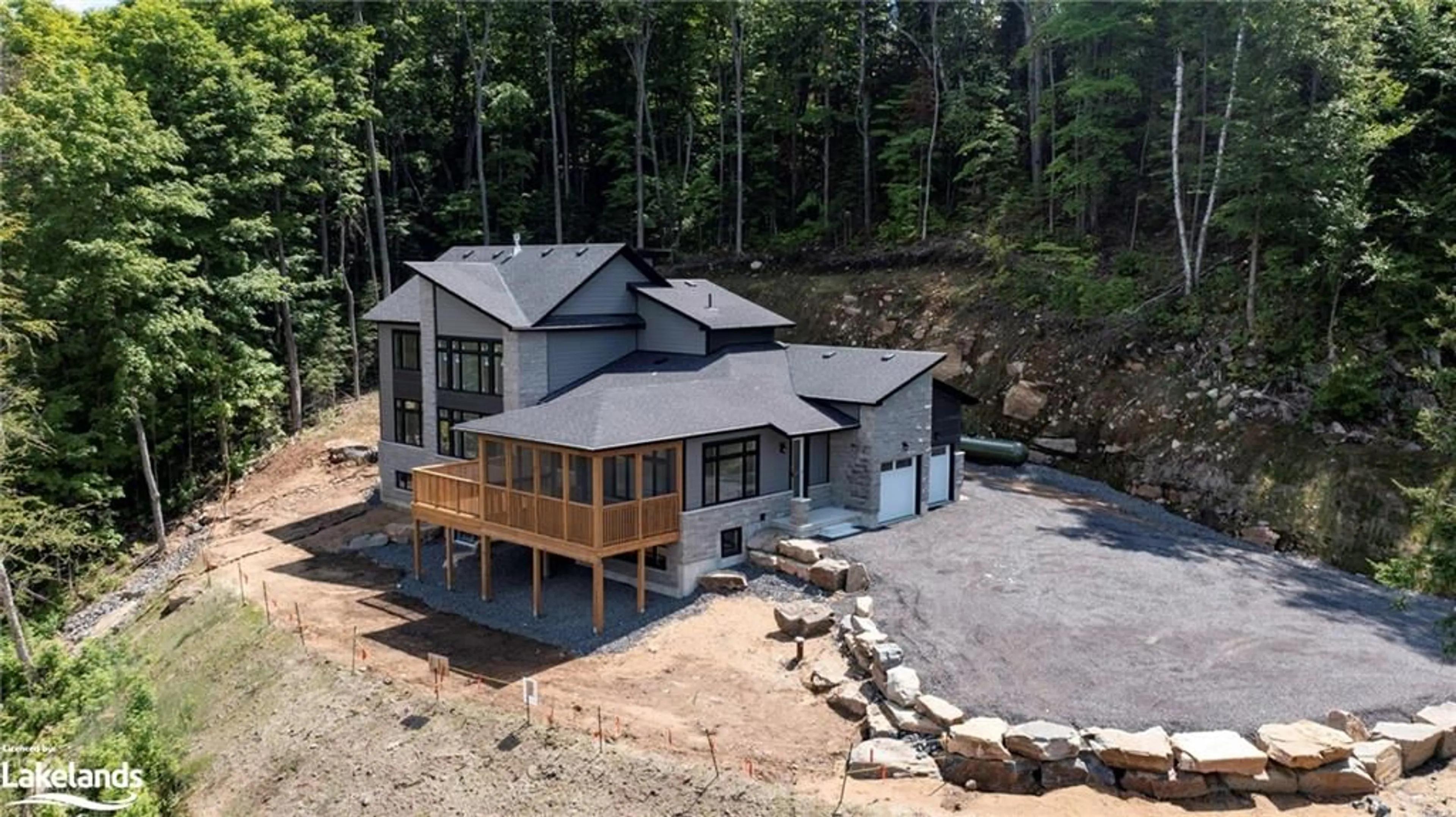 Frontside or backside of a home for 1008 Kingsridge Crt, Lake Of Bays Ontario P1H 0C1