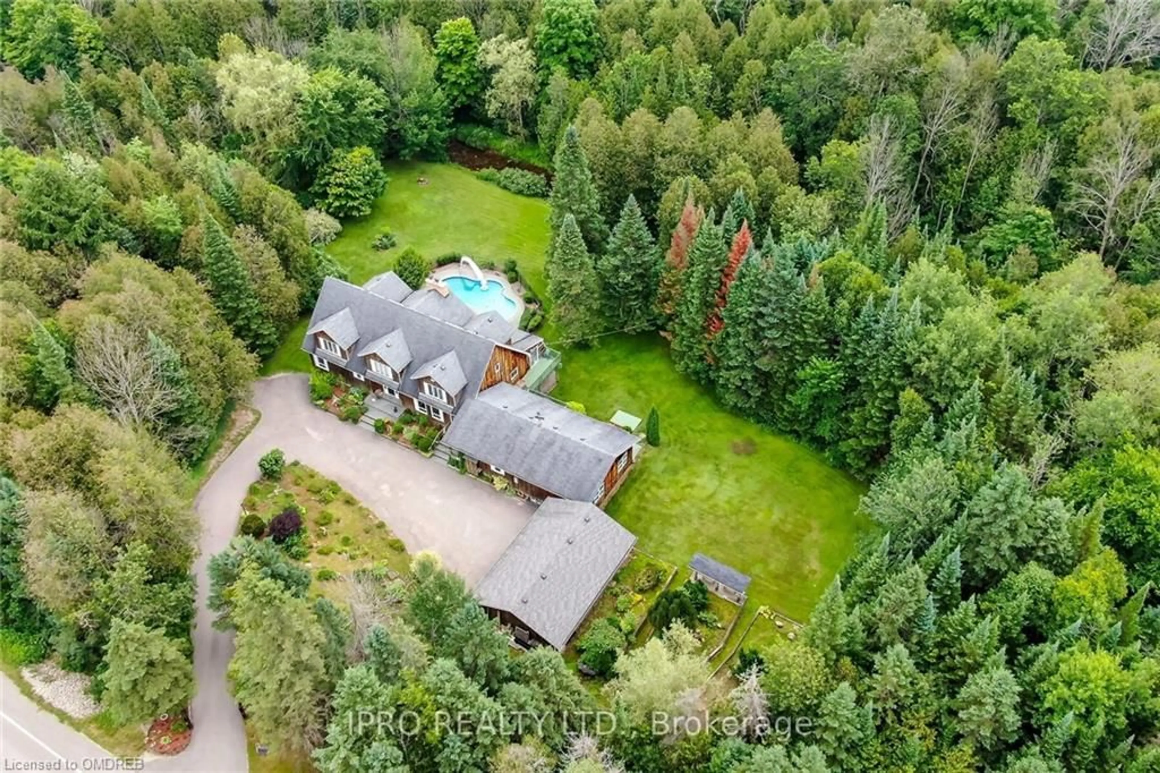 Frontside or backside of a home for 307254 Hockley Valley Rd, Mono Ontario L9W 2Y8